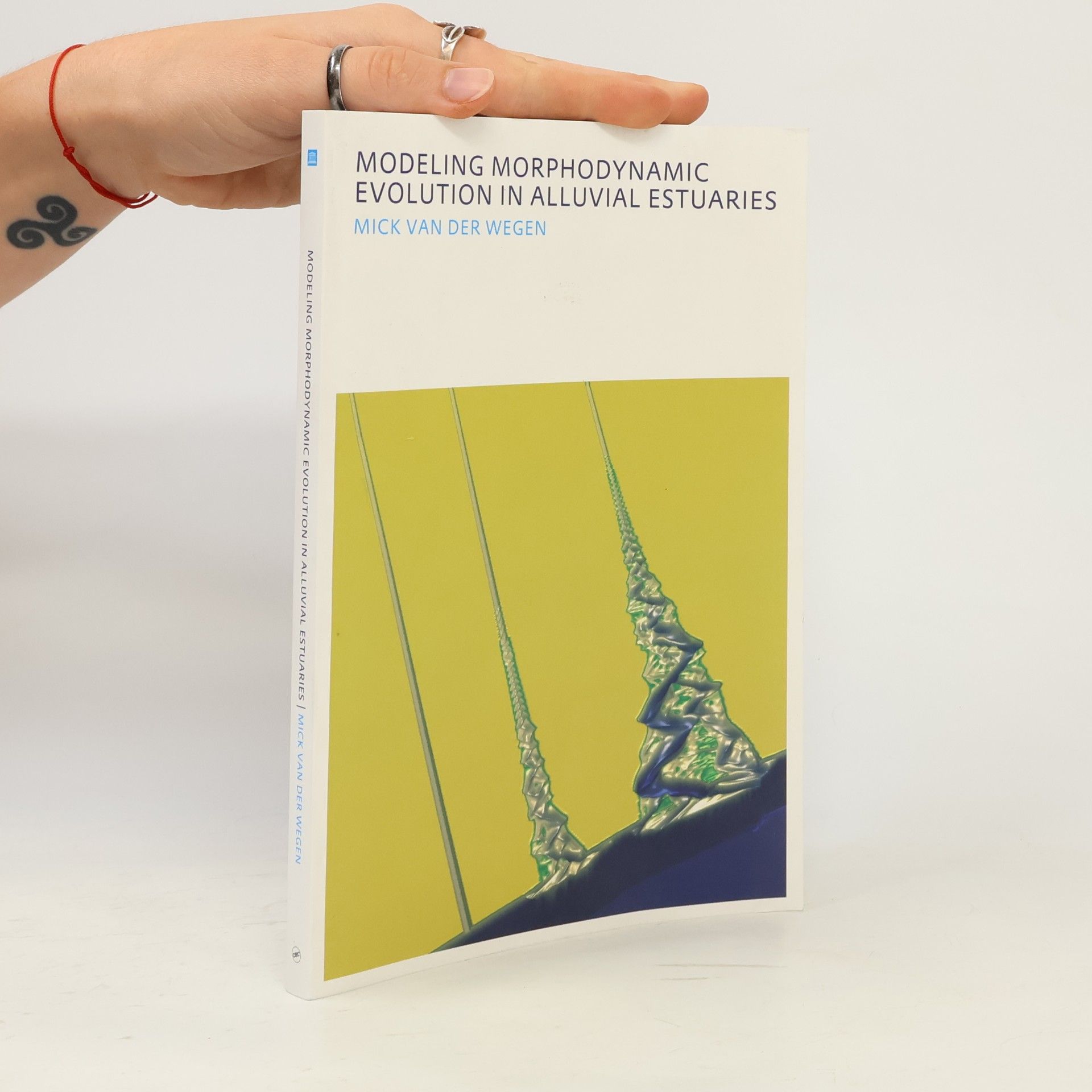 Mick van der Wegen Modeling morphodynamic evolution in alluvial estuaries