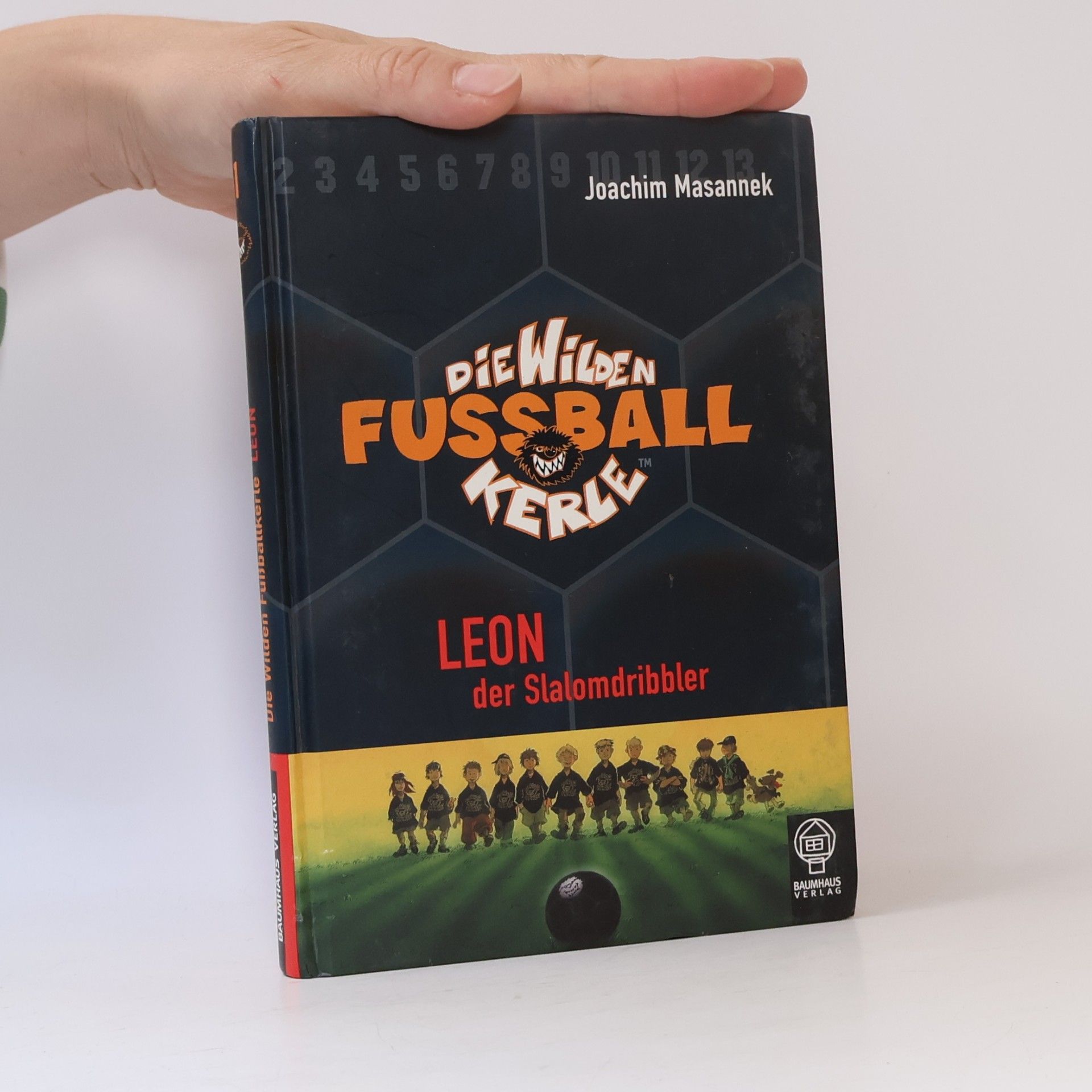 Joachim Masannek Leon, der Slalomdribbler