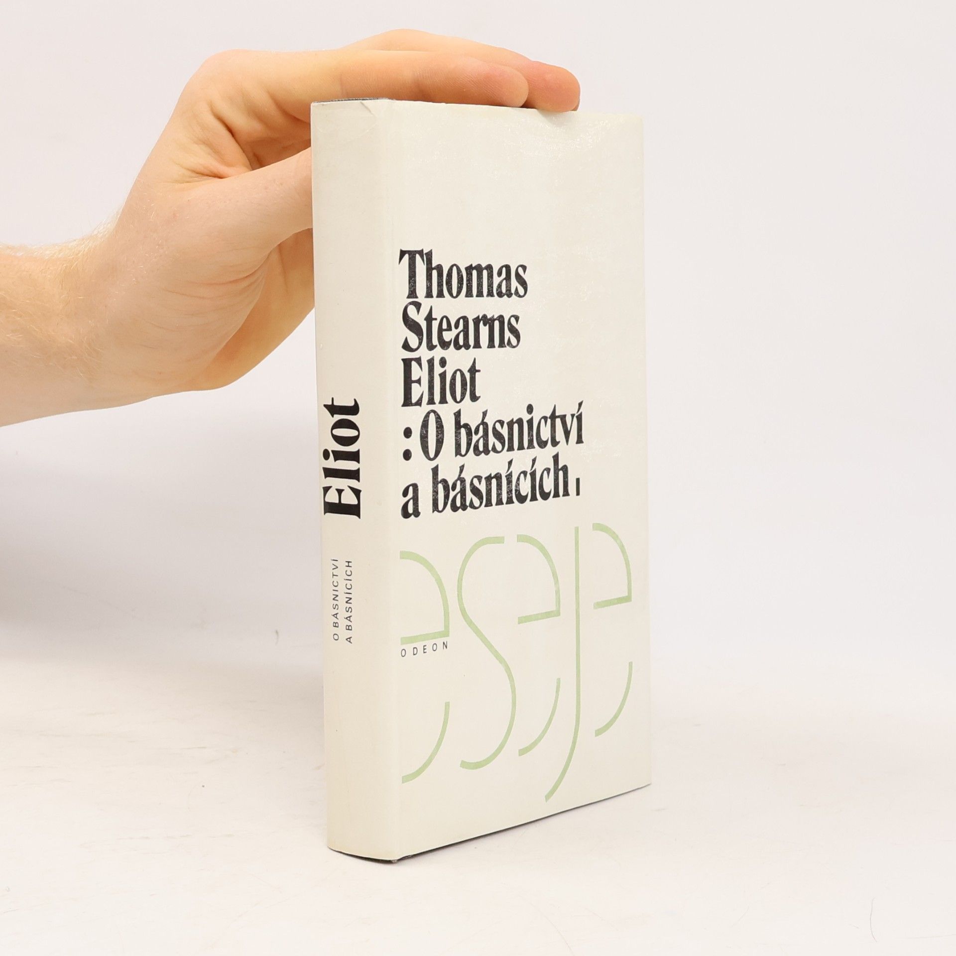 T. S. Eliot O básnictví a básnících
