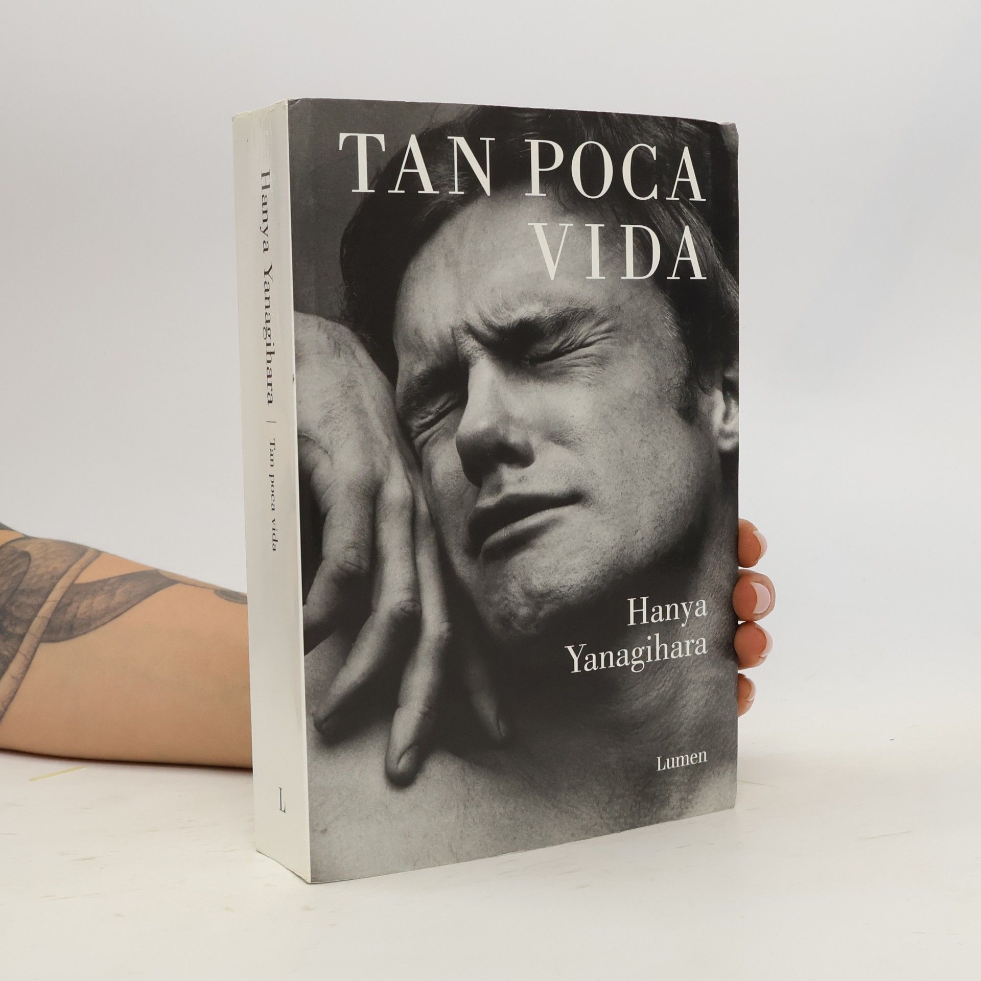Hanya Yanagihara Tan poca vida