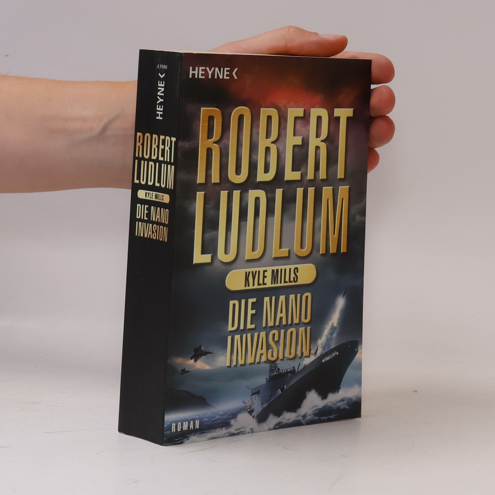 Robert Ludlum Die Nano-Invasion