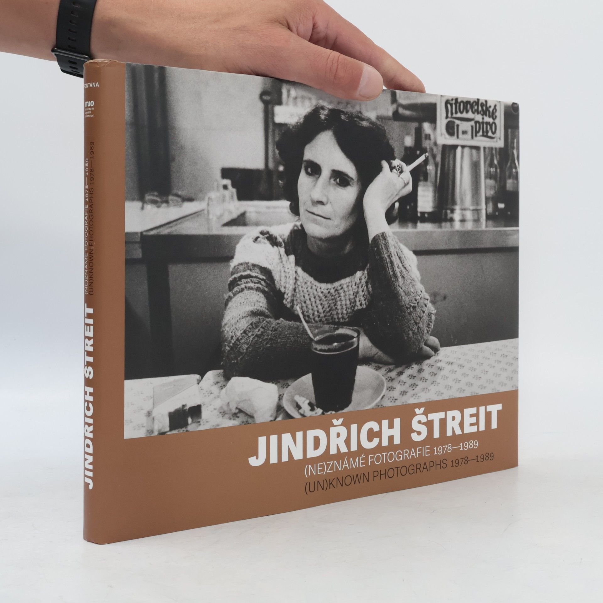 Jindřich Štreit Jindřich Štreit (ne)známé fotografie 1978-1989. (Un)known Photographs 1978-1989