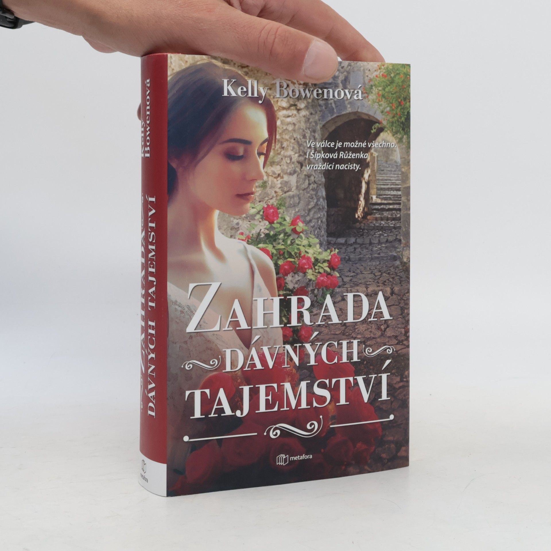 Kelly Bowen Zahrada dávných tajemství