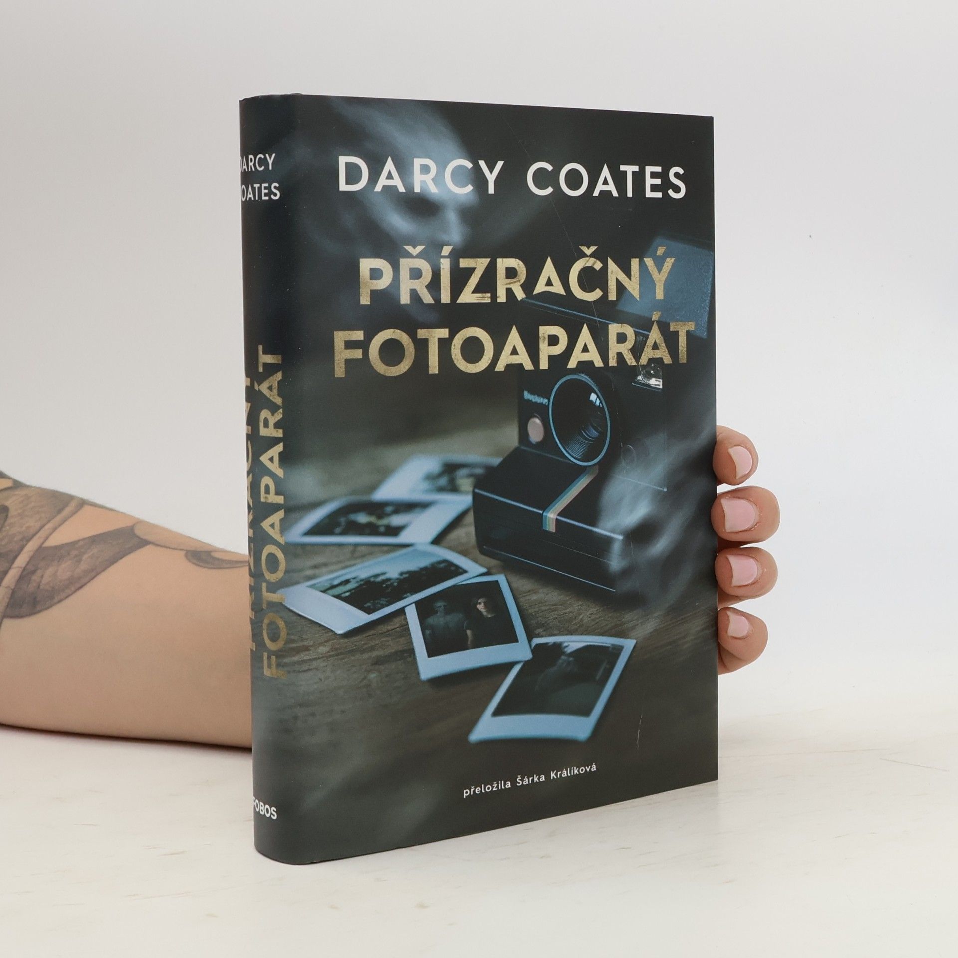 Darcy Coates Přízračný fotoaparát