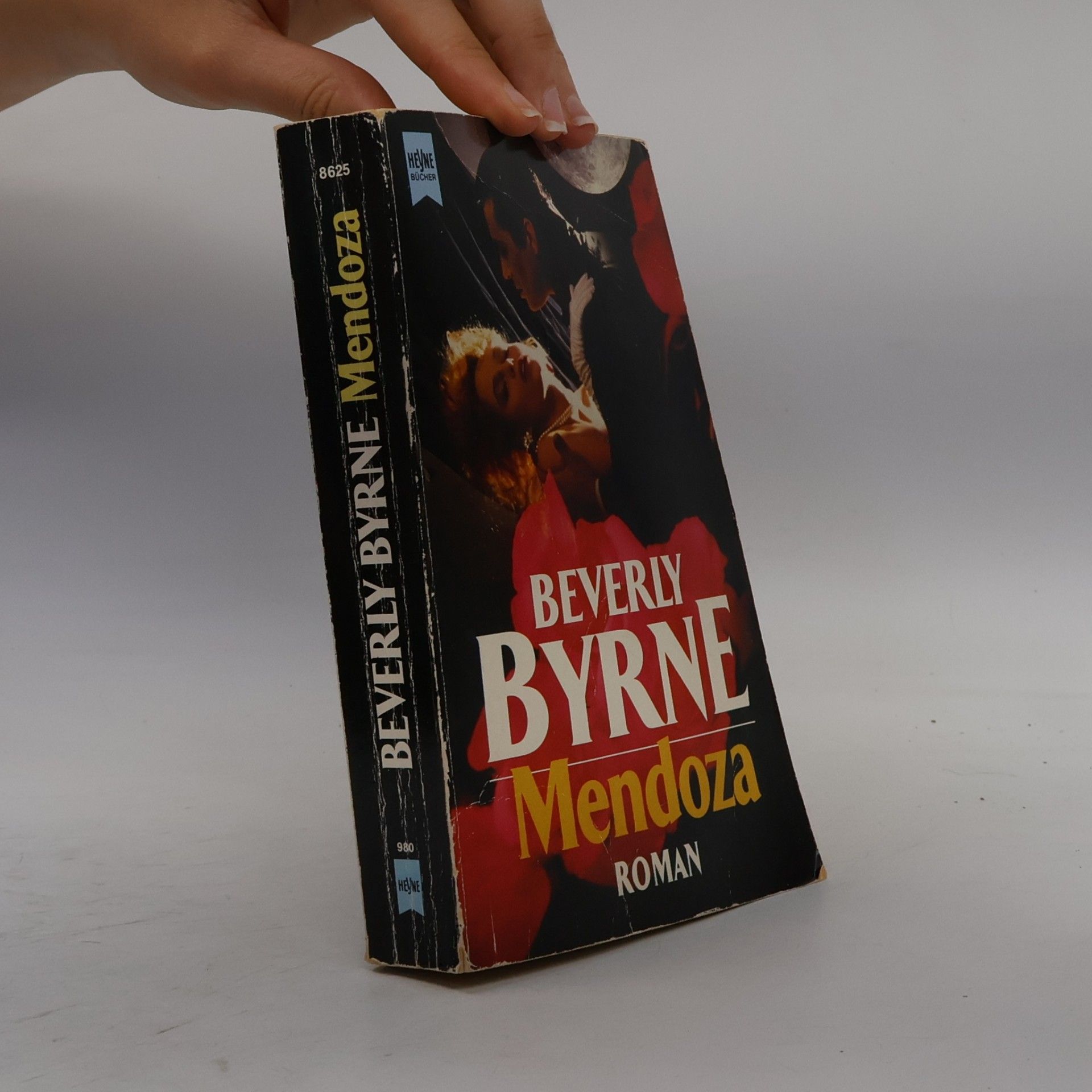 Beverly Byrne Mendoza. Roman.