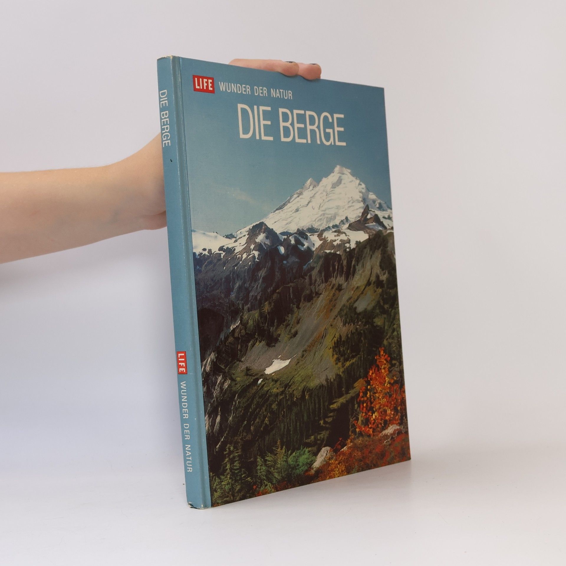 Lorus J. Milne Die Berge