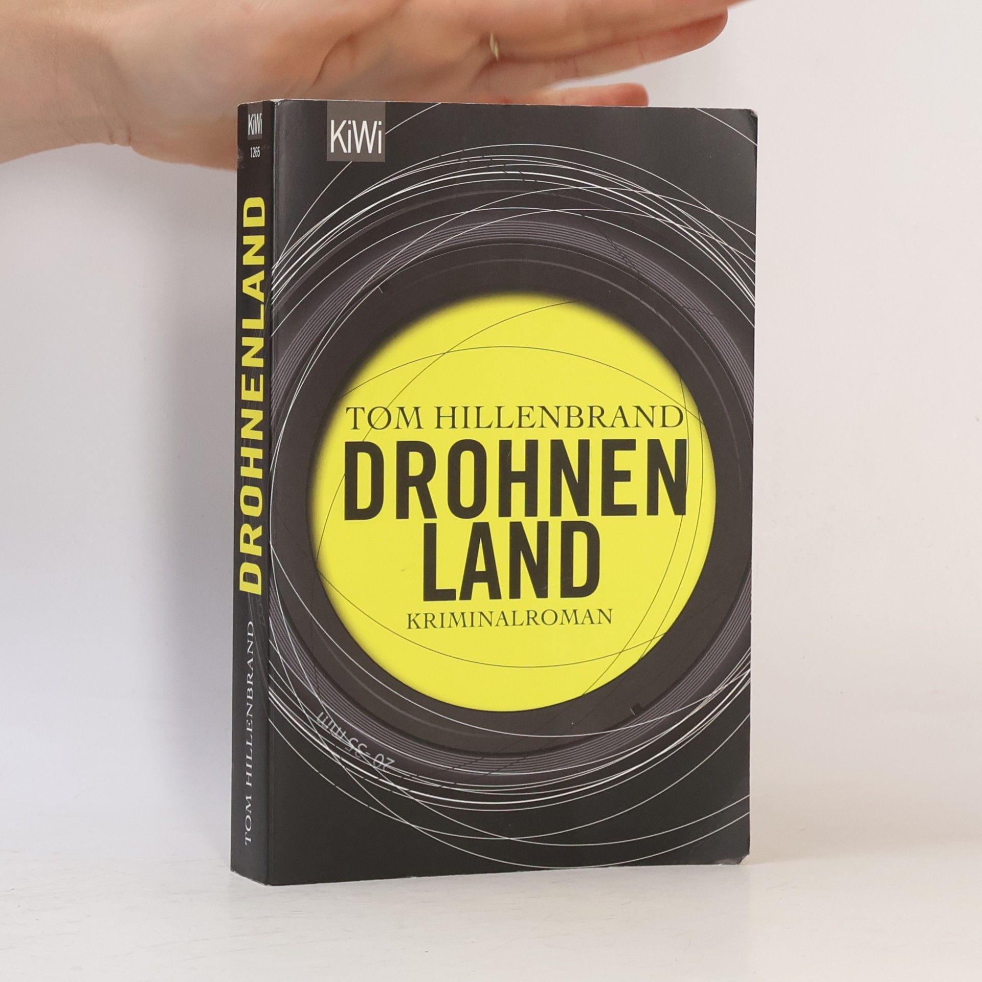 Tom Hillenbrand Drohnenland