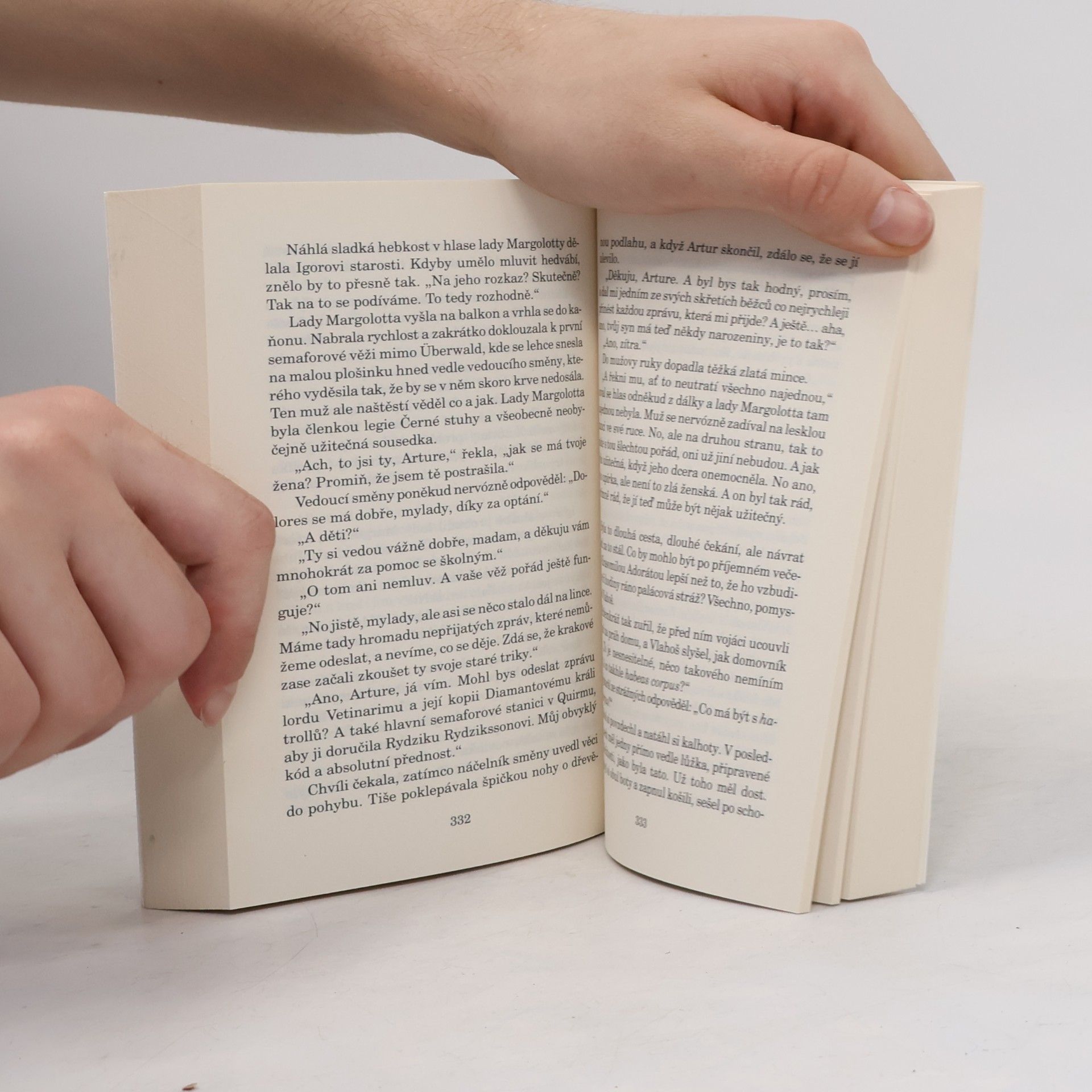 Terry Pratchett Pod parou