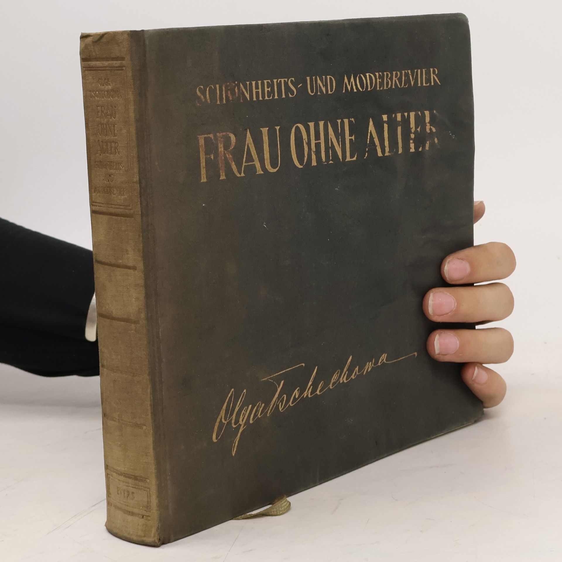 Ol‘ga Konstantinovna Čechova Schönheits und Modebrevier. Frau ohne Alter