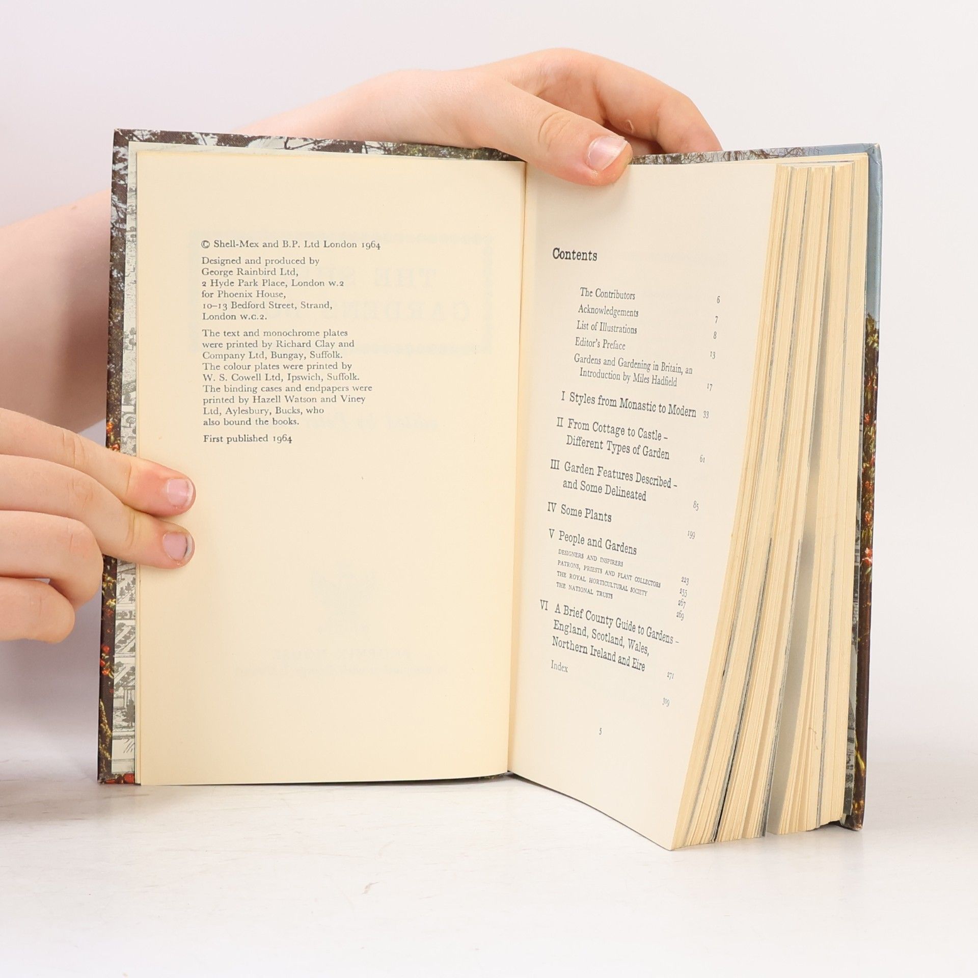 Peter Hunt The Shell Gardens Book