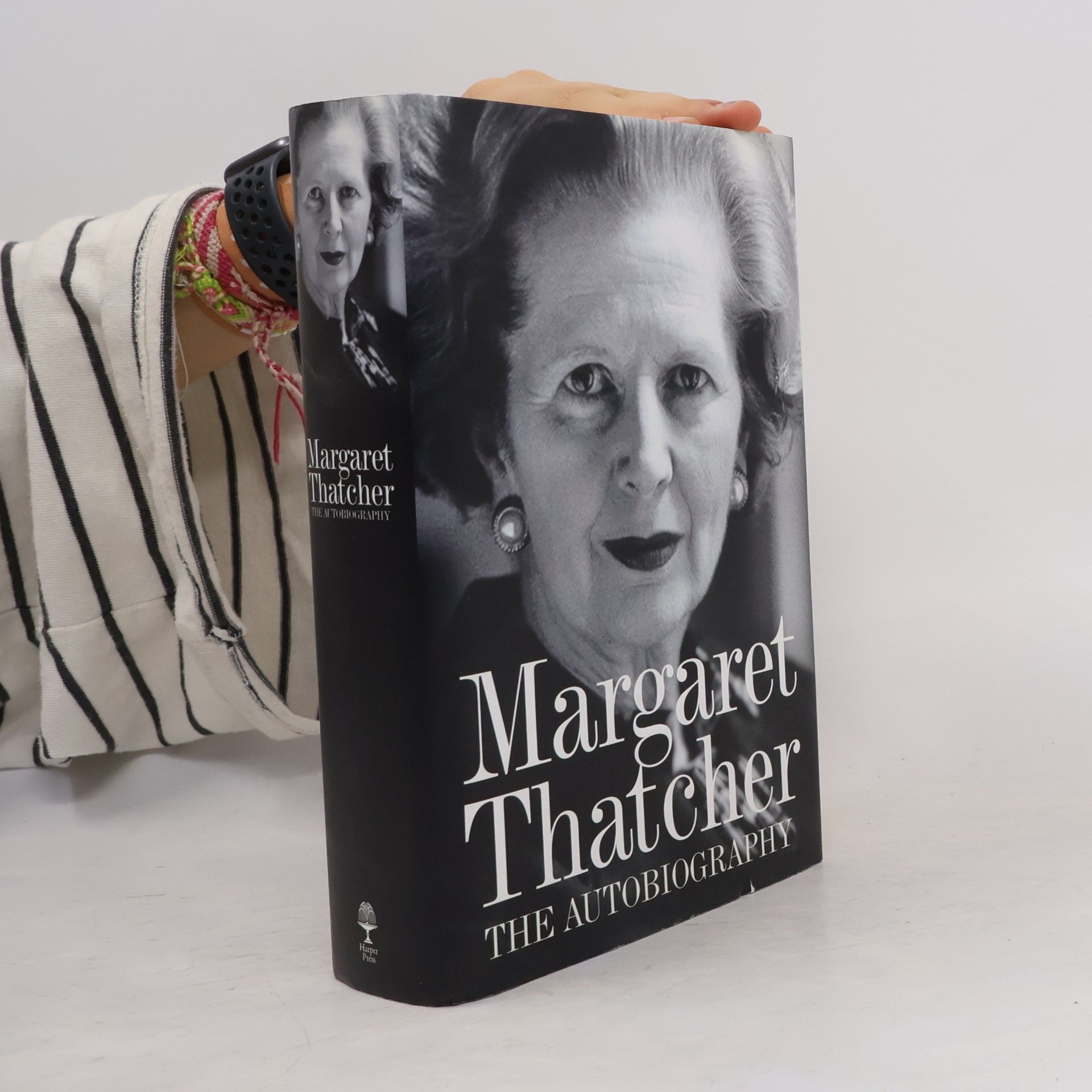 Margaret Thatcher - The Autobiography