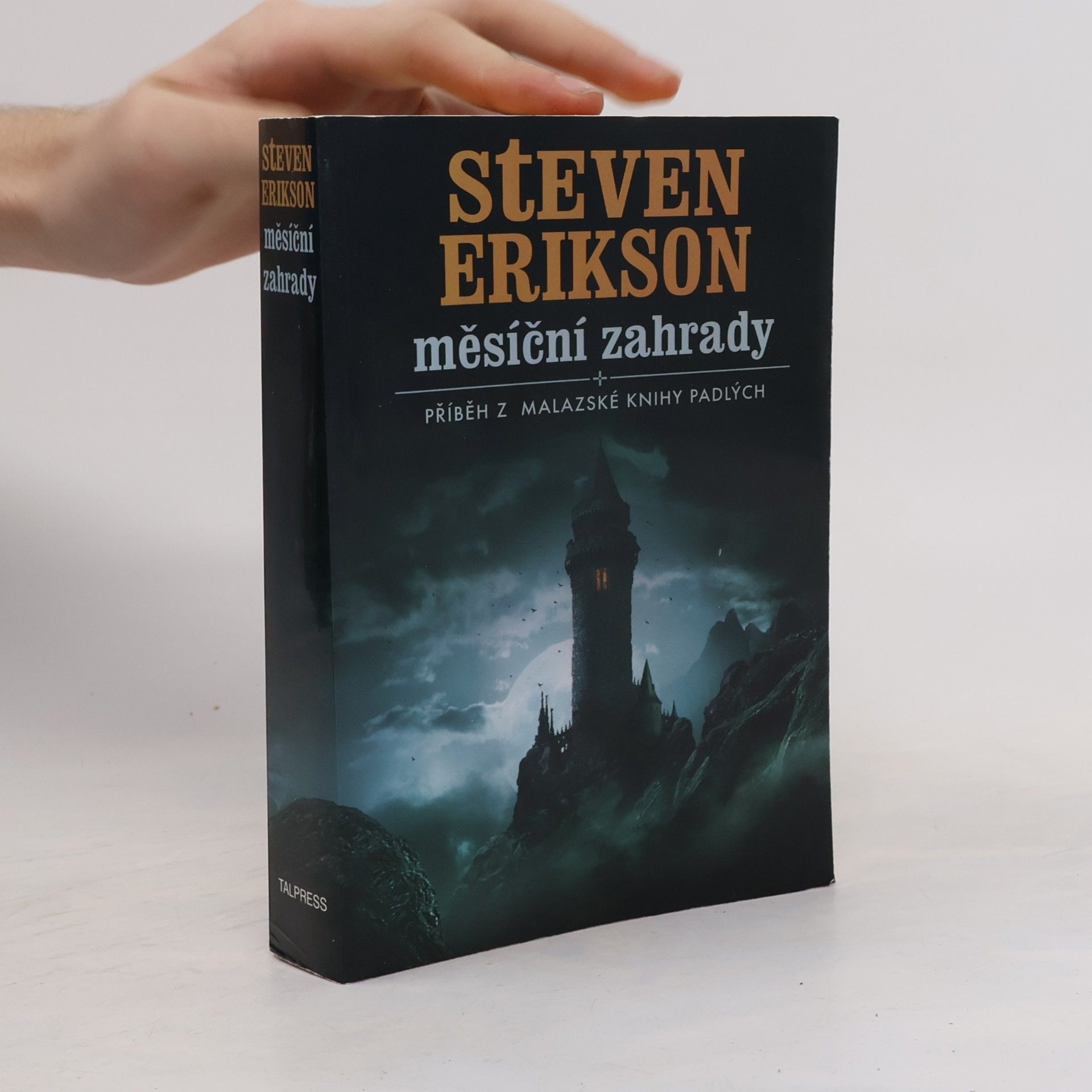 Steven Erikson Měsíční zahrady