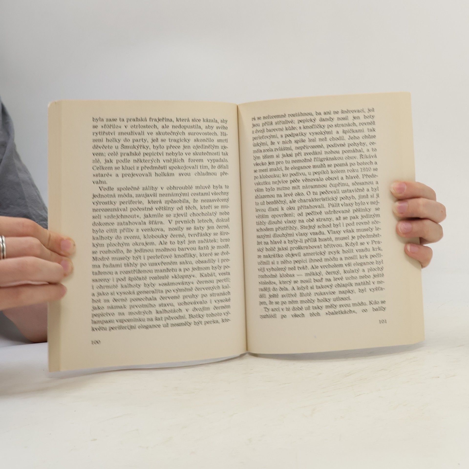 Eduard Bass Potulky starou Prahou : (pražské prózy z let 1921-1941)