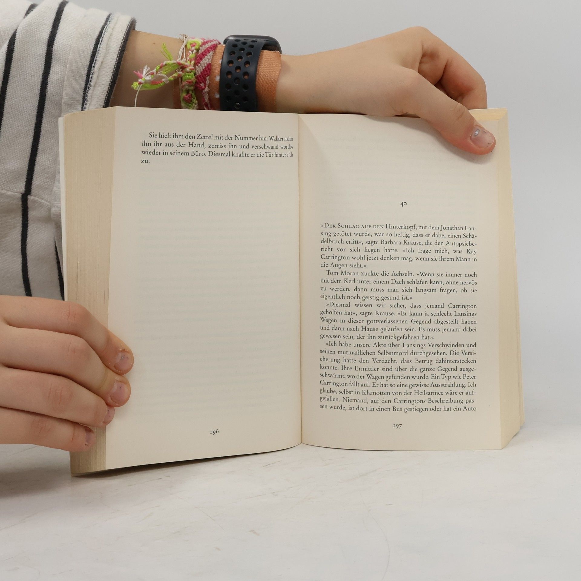 Mary Higgins Clark Und hinter dir die Finsternis