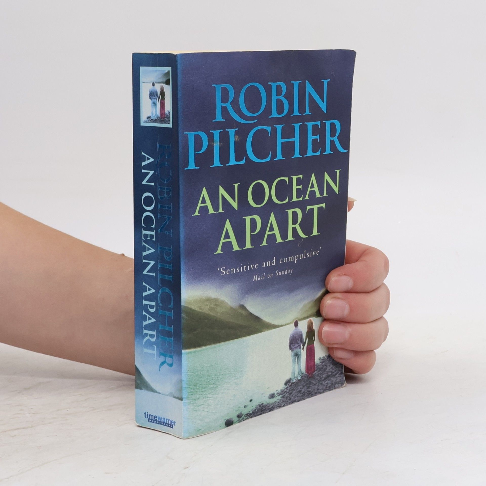 Robin Pilcher An Ocean Apart