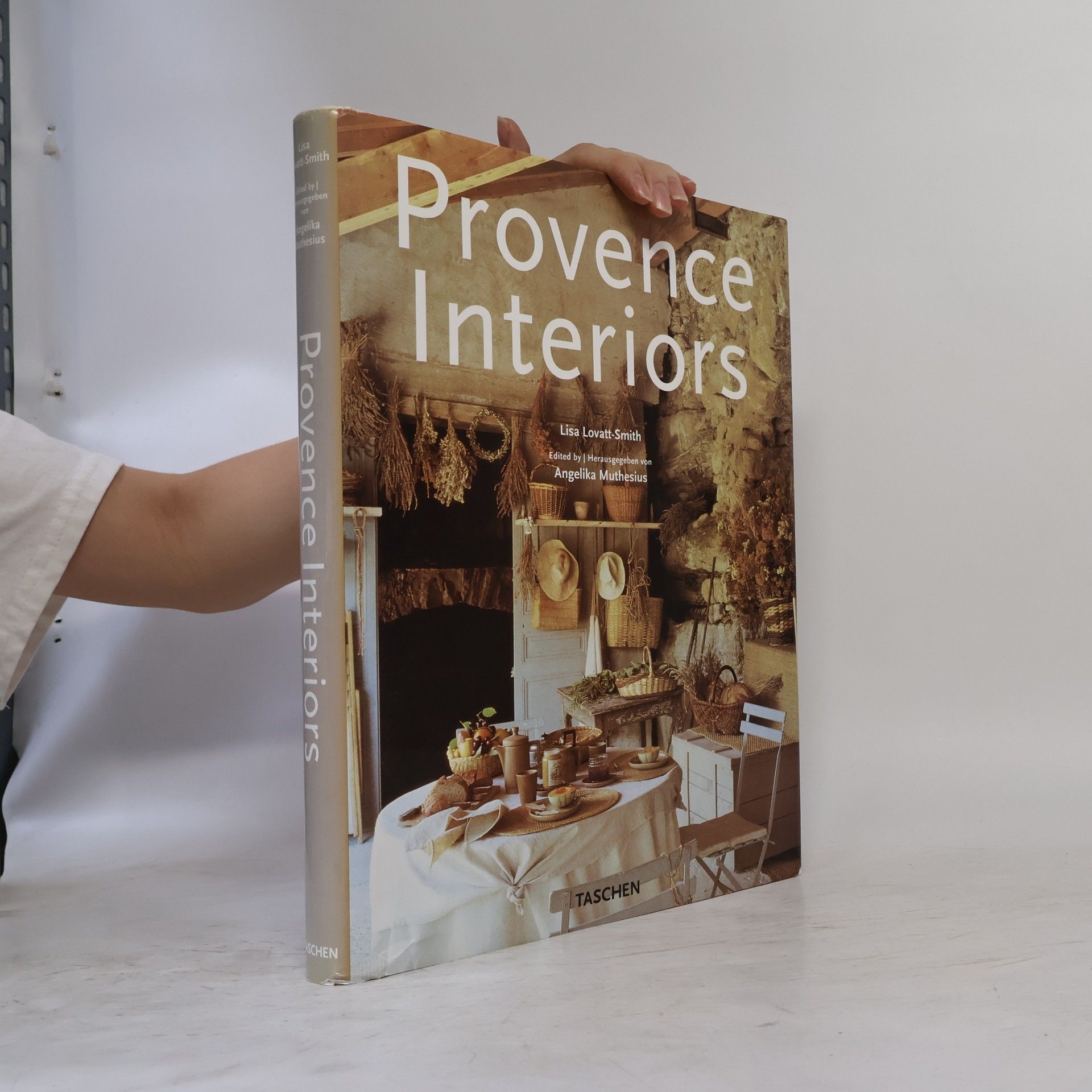 Lisa Lovatt-Smith Provence interiors