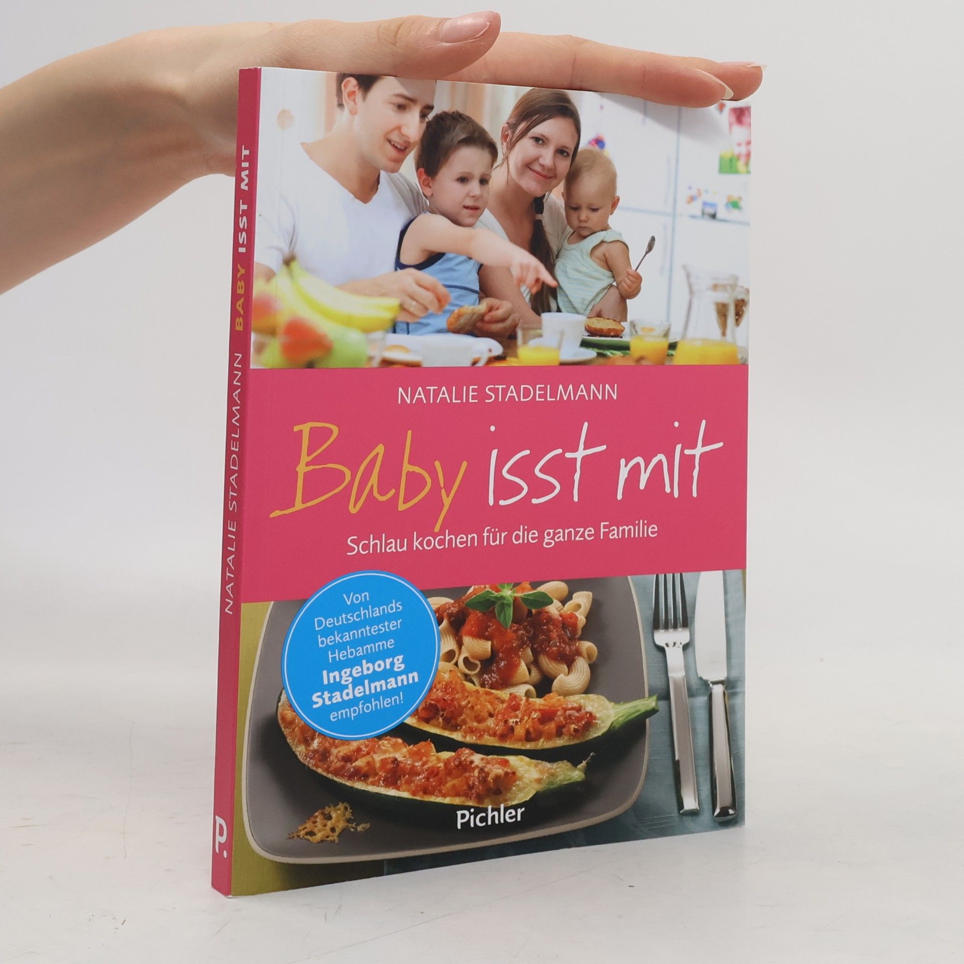 Natalie Stadelmann Baby isst mit