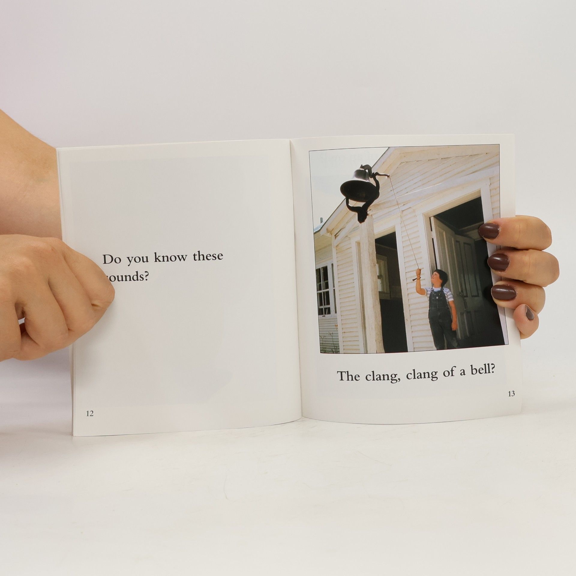 ALLAN FOWLER Rookie Read-About Science: Hearing Things