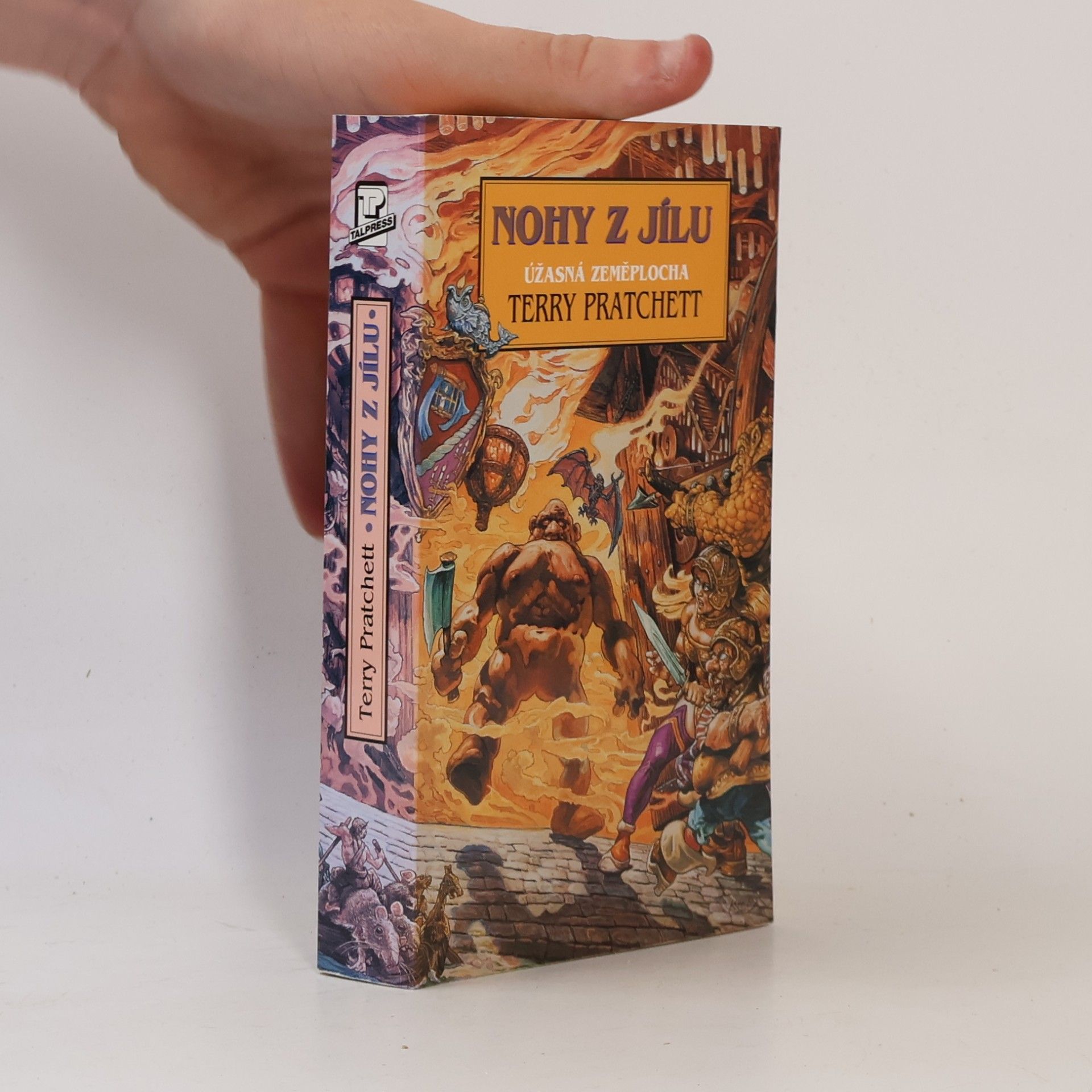 Terry Pratchett Nohy z jílu