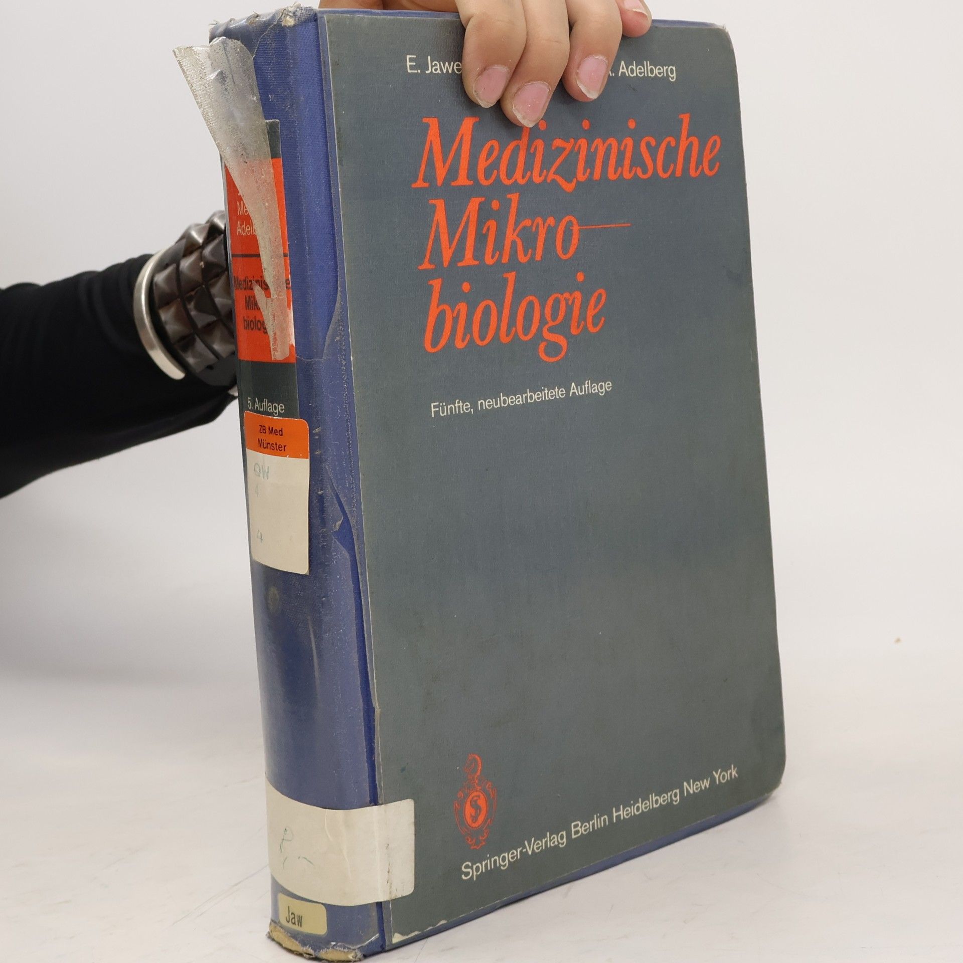 Edward A. Adelberg Medizinische Mikrobiologie