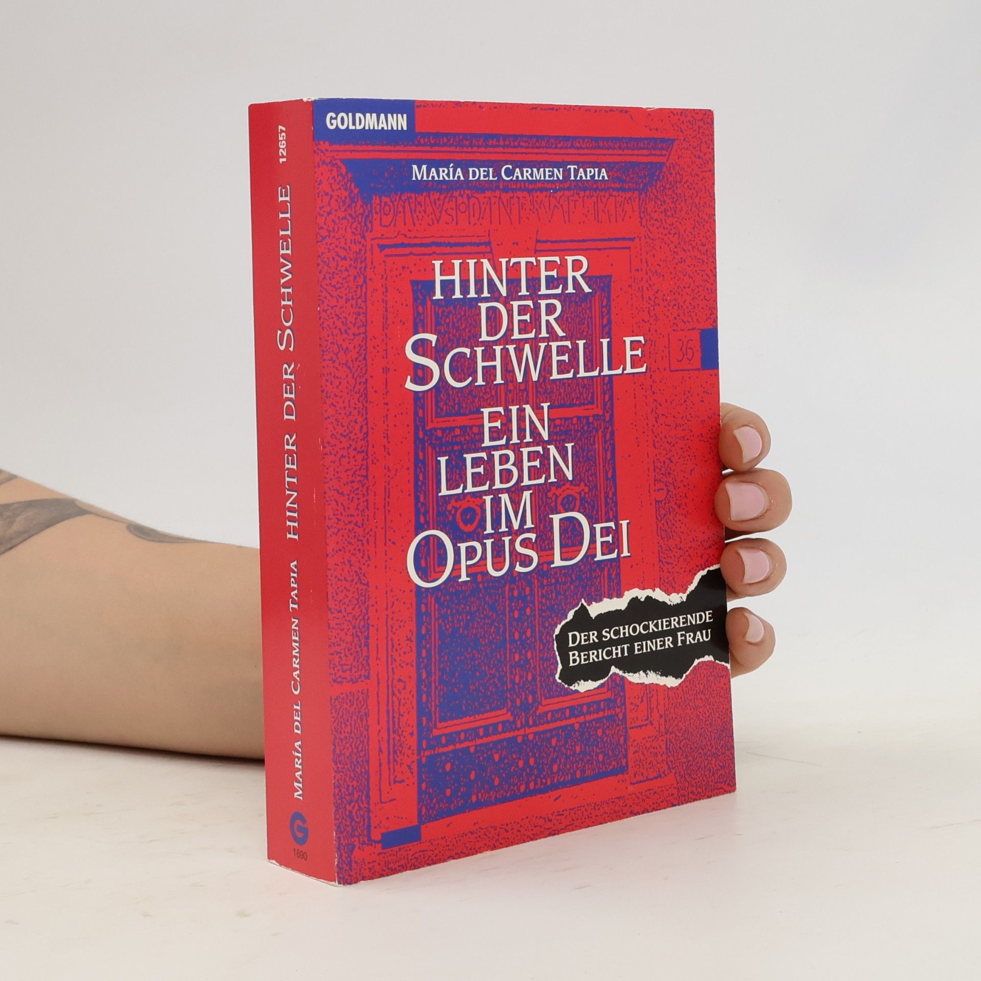 María del Carmen Tapia Hinter der Schwelle