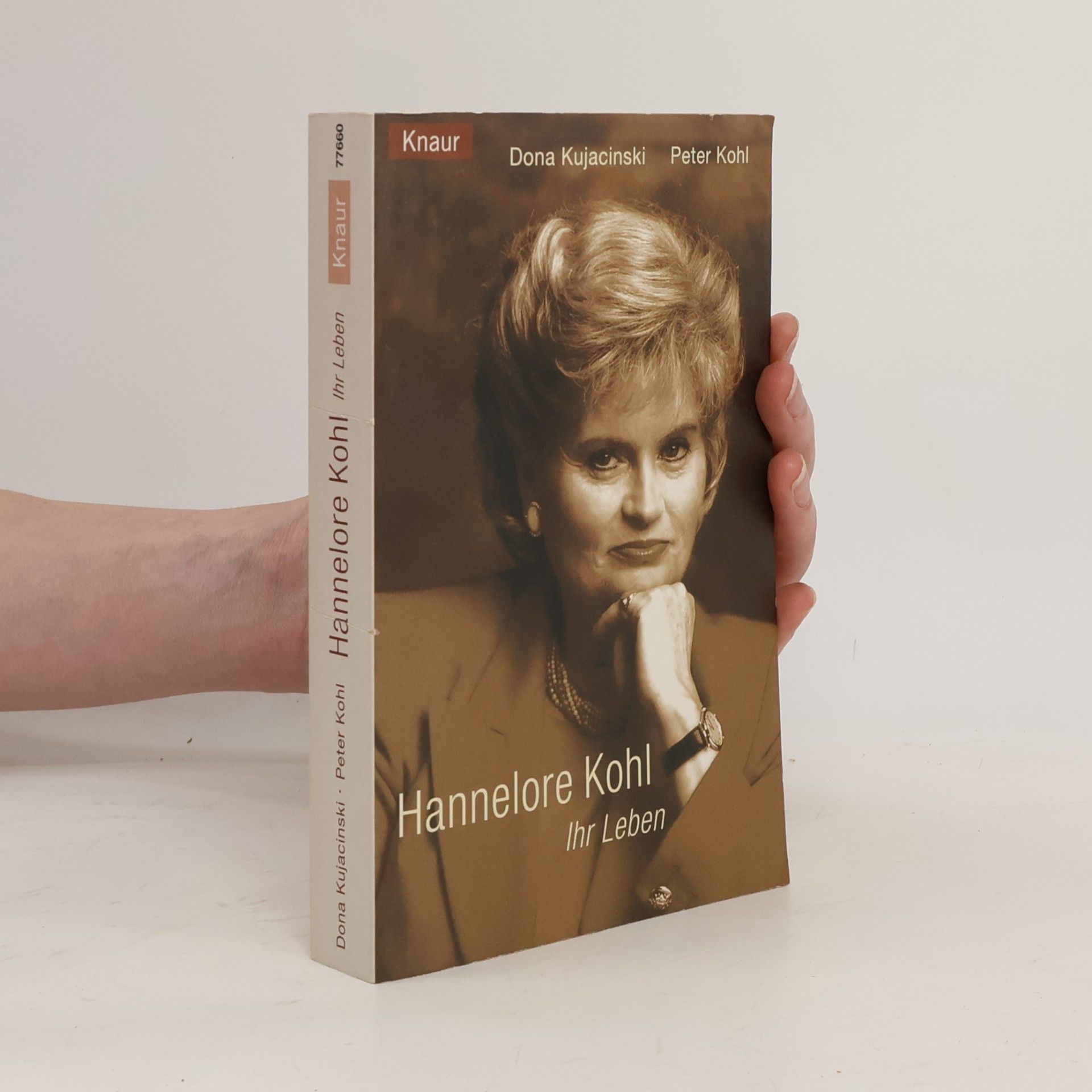 Dona Kujacinski Hannelore Kohl