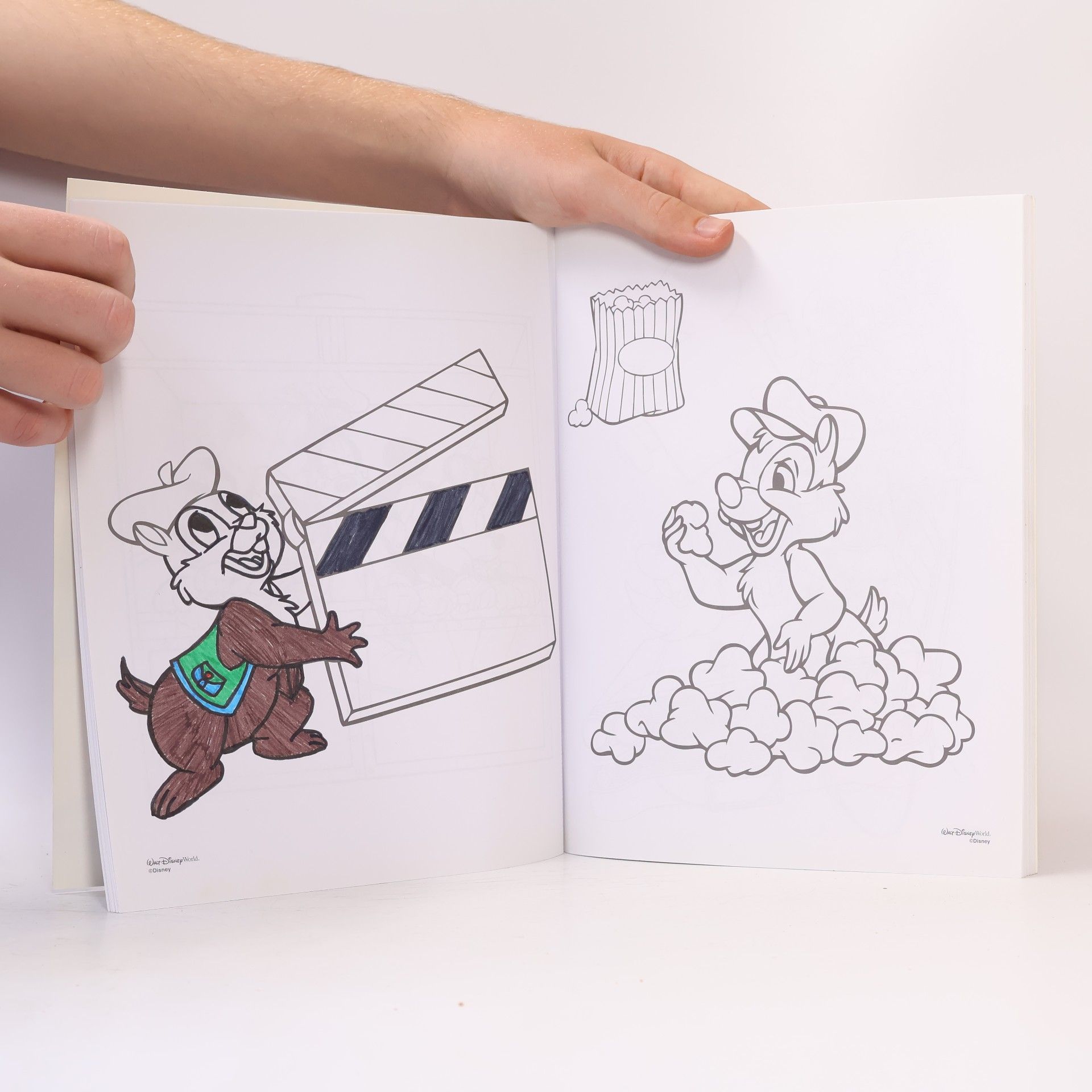 Various authors Mickey & Friends Coloring Book