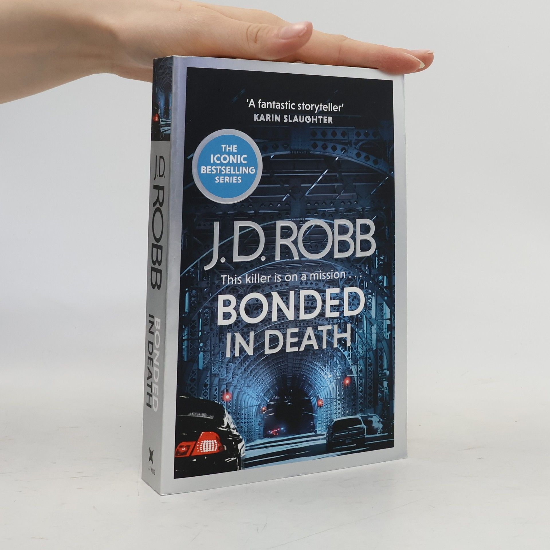 Nora Roberts Bonded in Death