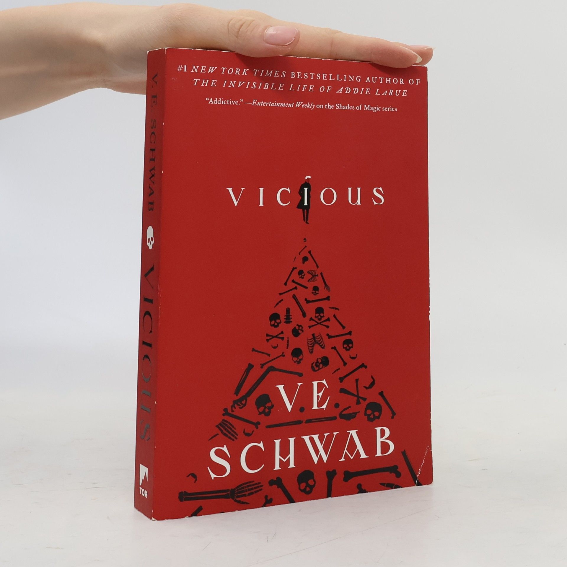 Victoria Schwabová Vicious