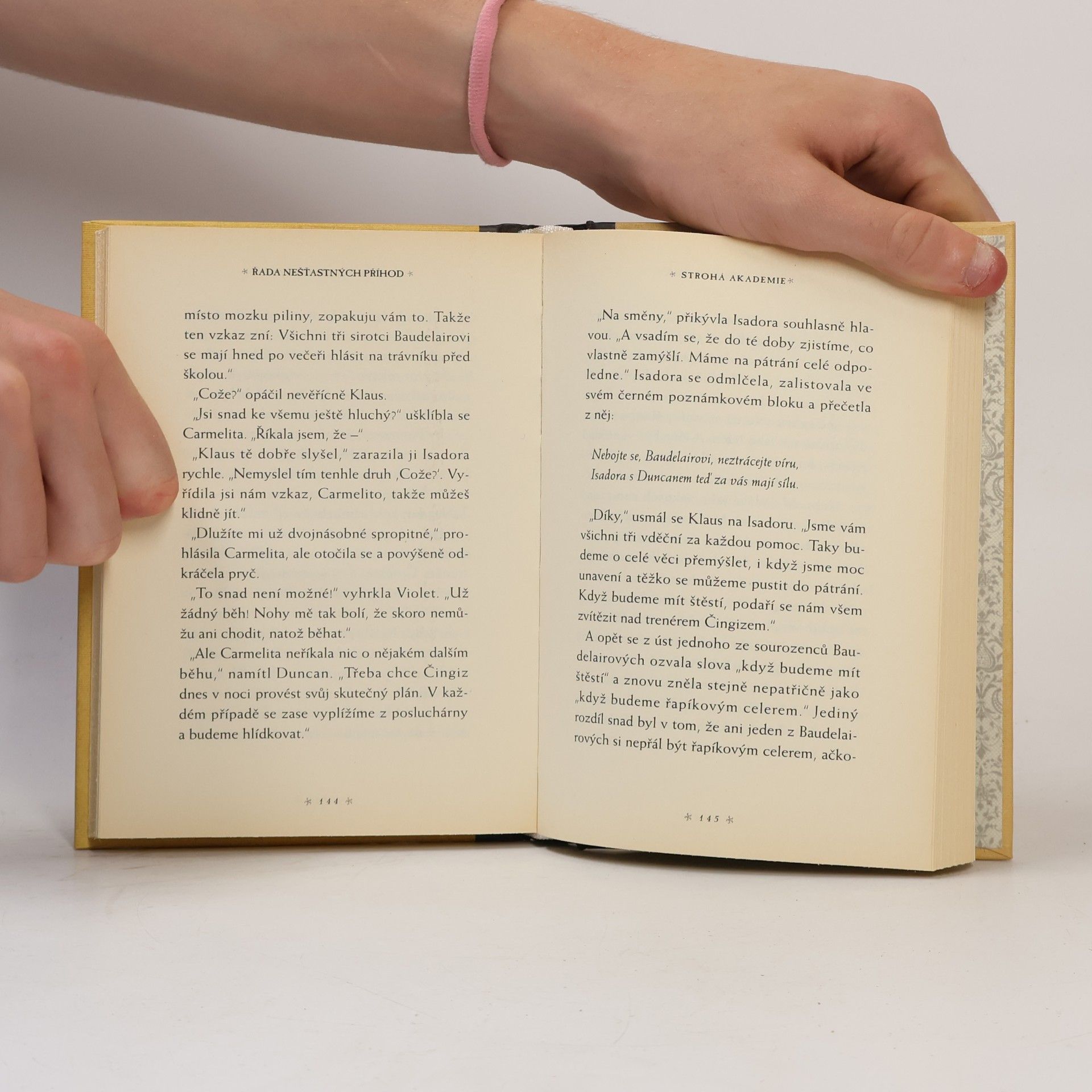 Lemony Snicket Řada nešťastných příhod 5. Strohá akademie