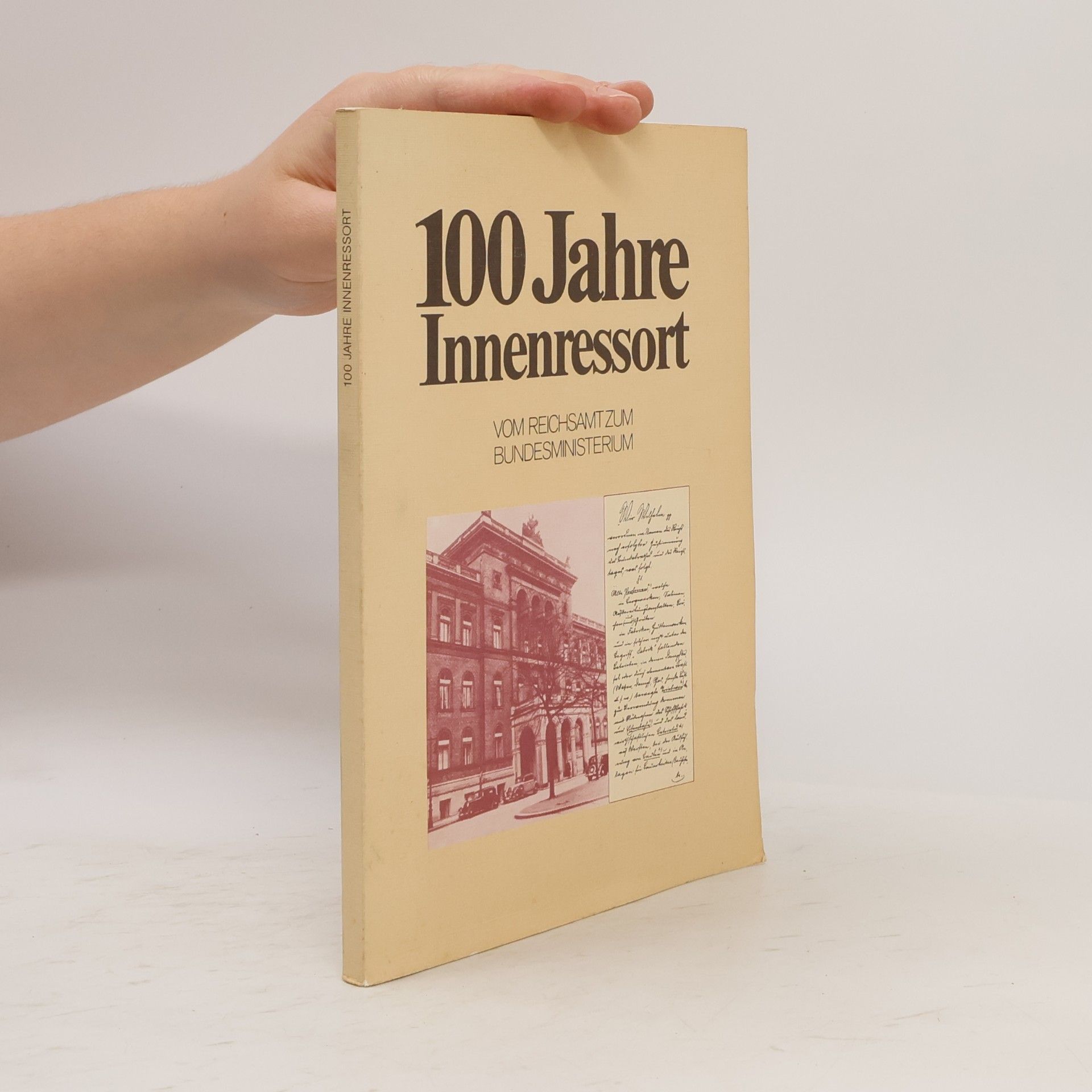 kolektiv 100 Jahre Innenressort