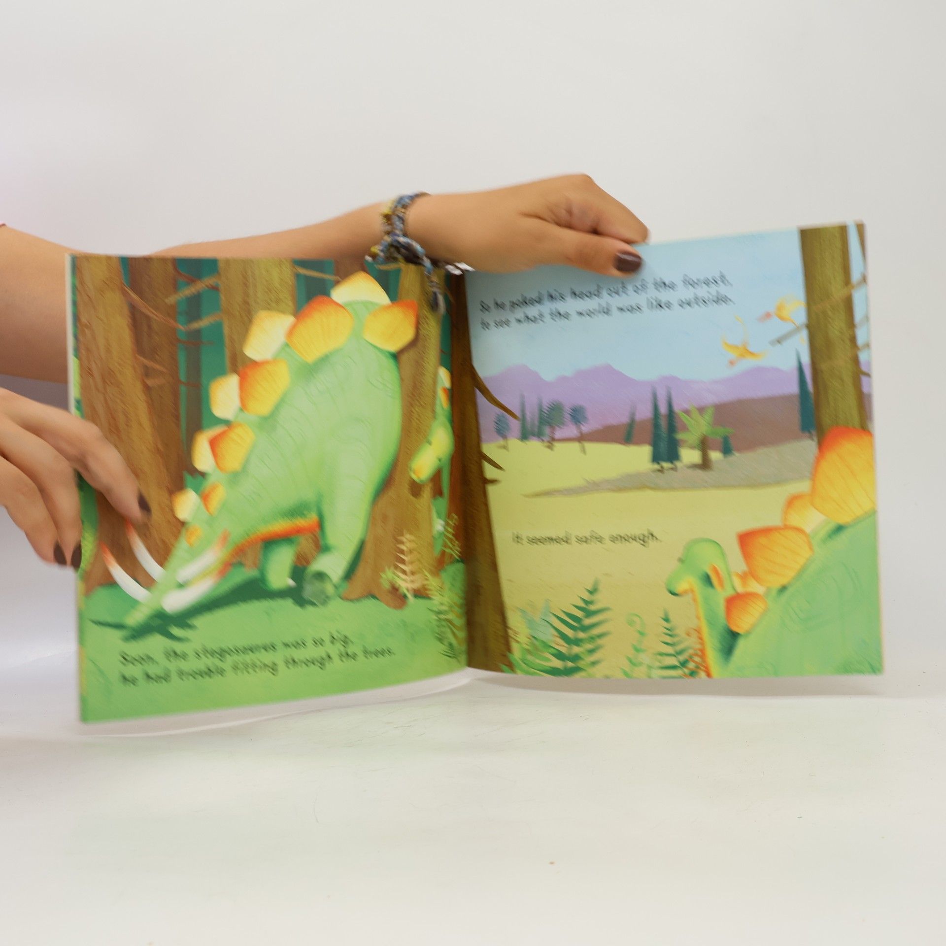 Anna Milbourne The Dinosaur
