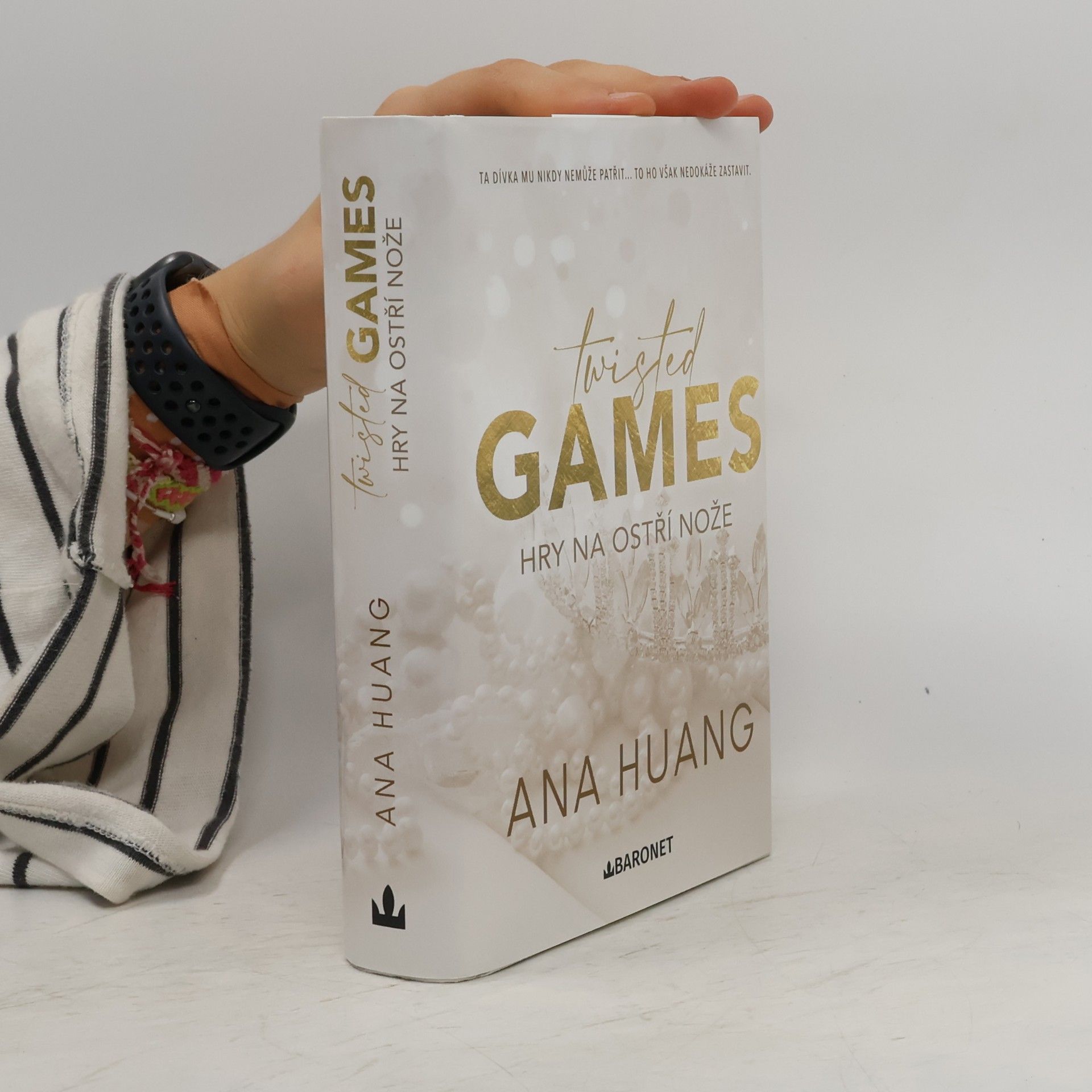 Ana Huang Twisted games. Hry na ostří nože