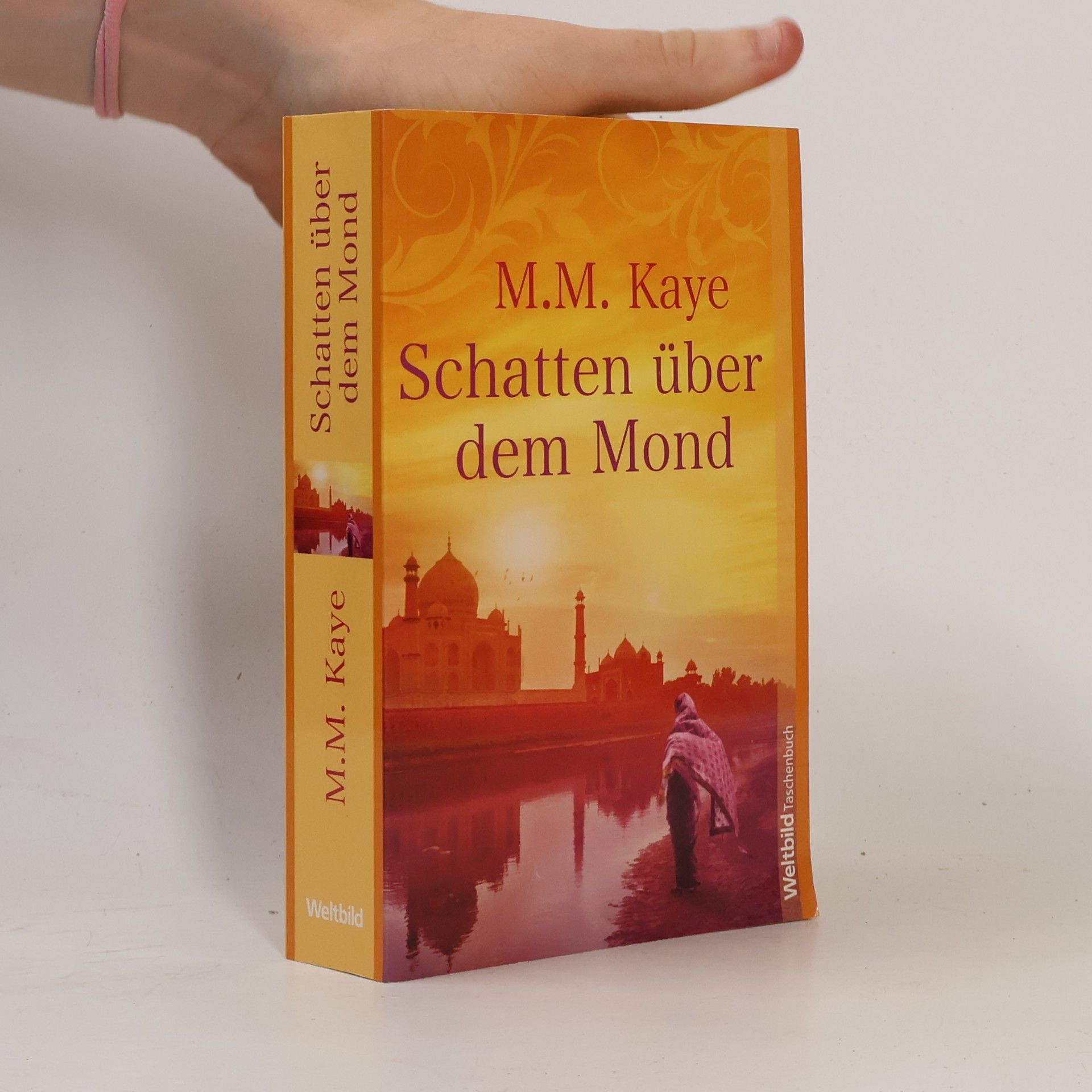 Mary Margaret Kaye Schatten über dem Mond