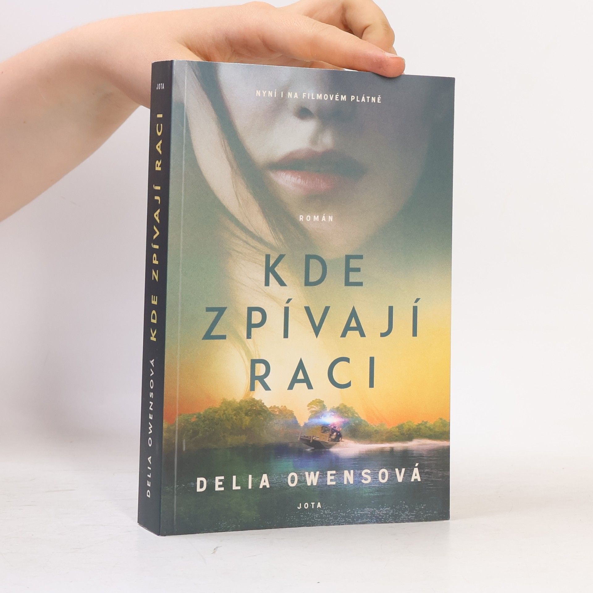 Delia Owens Kde zpívají raci