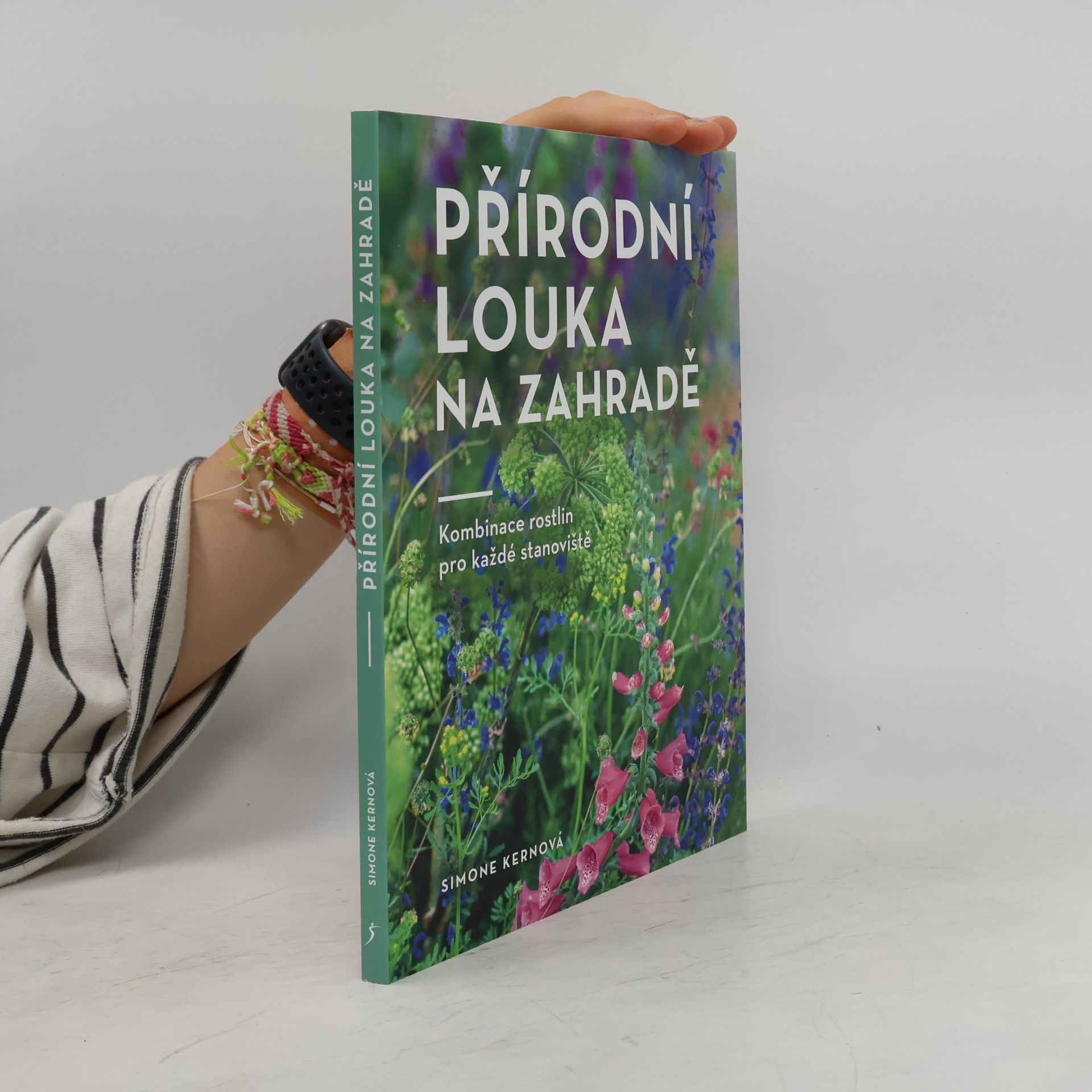 Simone Kern Přírodní louka na zahradě