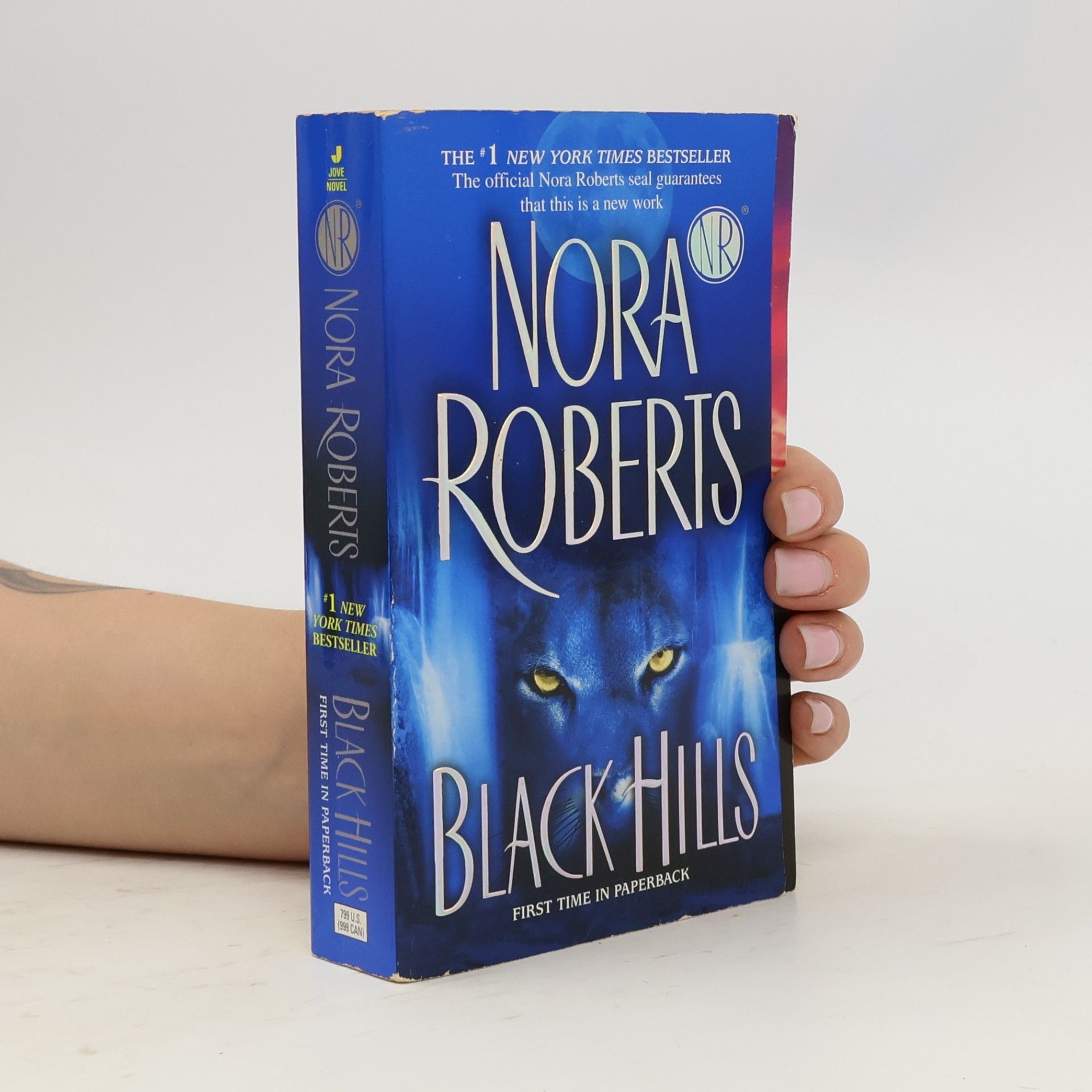 Nora Roberts Black Hills. Lockruf der Gefahr, englische Ausgabe