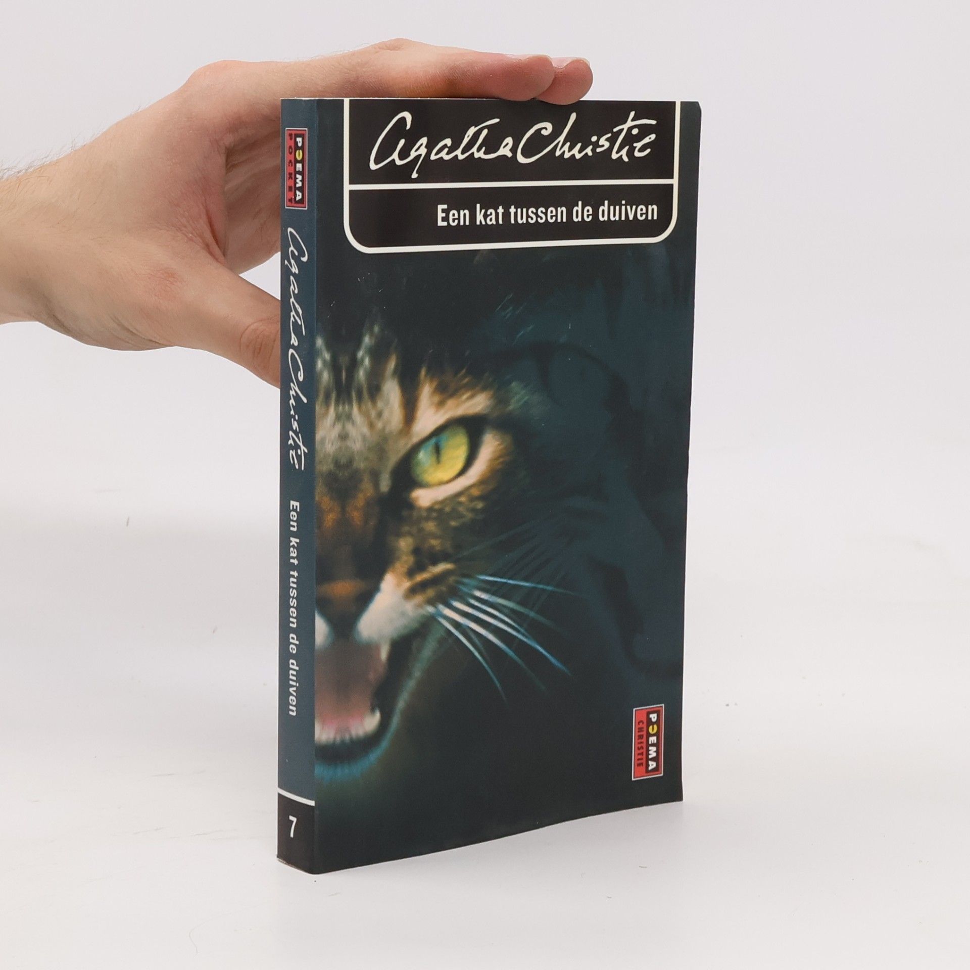 Agatha Christie Poema Pocket - 7: Een kat tussen de duiven