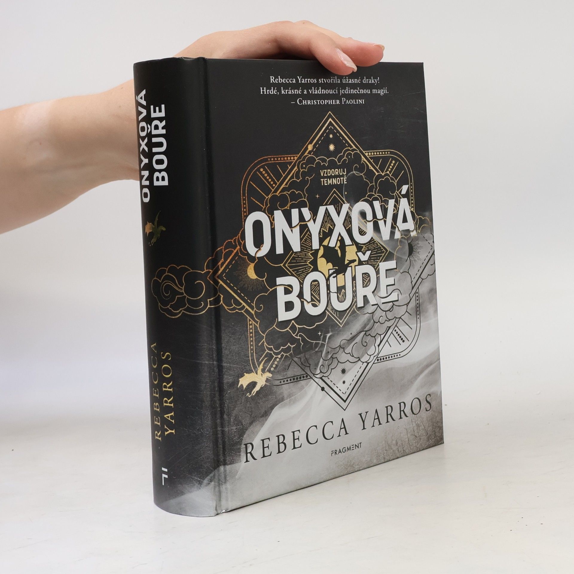 Rebecca Yarros Onyxová bouře