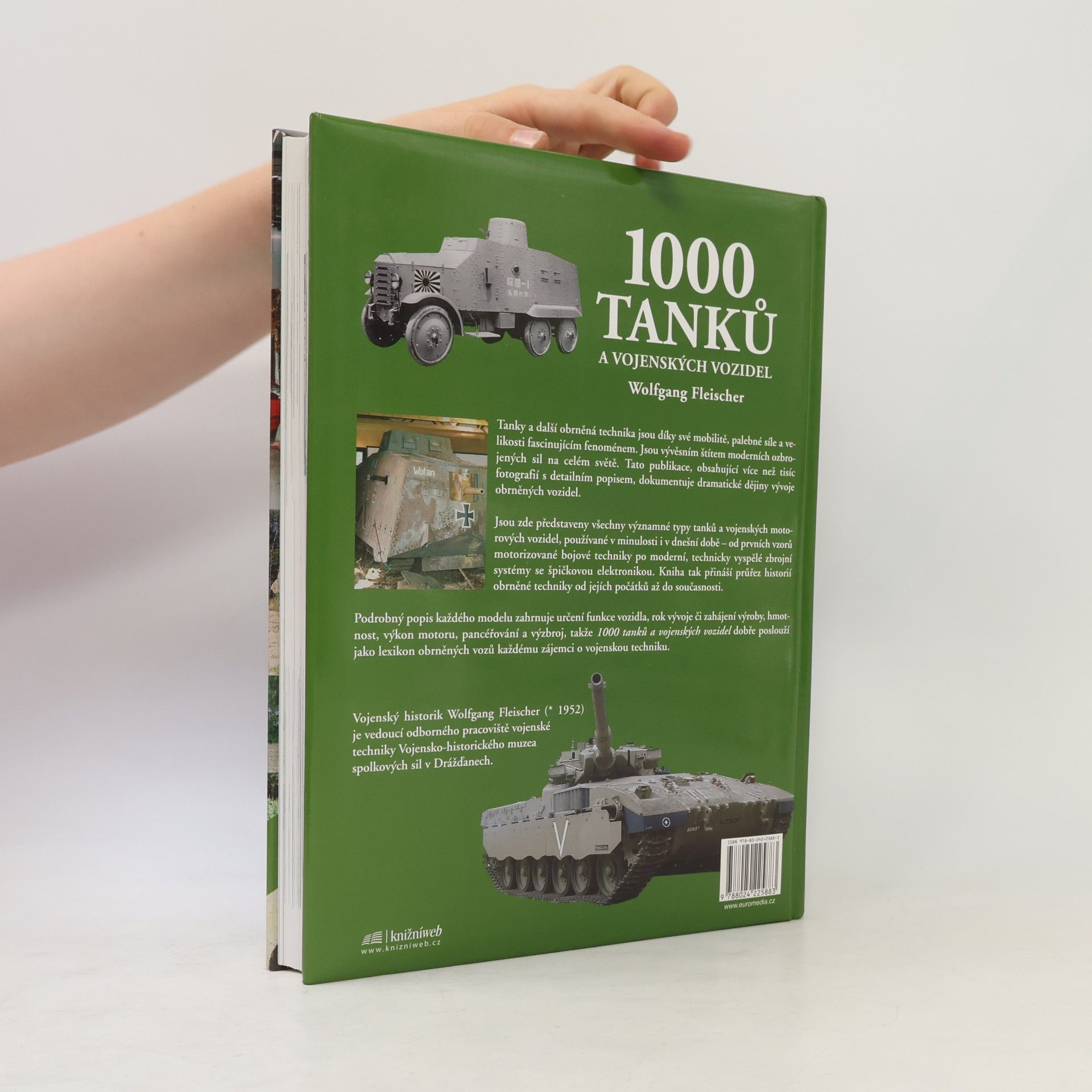 Wolfgang Fischer 1000 tanků a vojenských vozidel