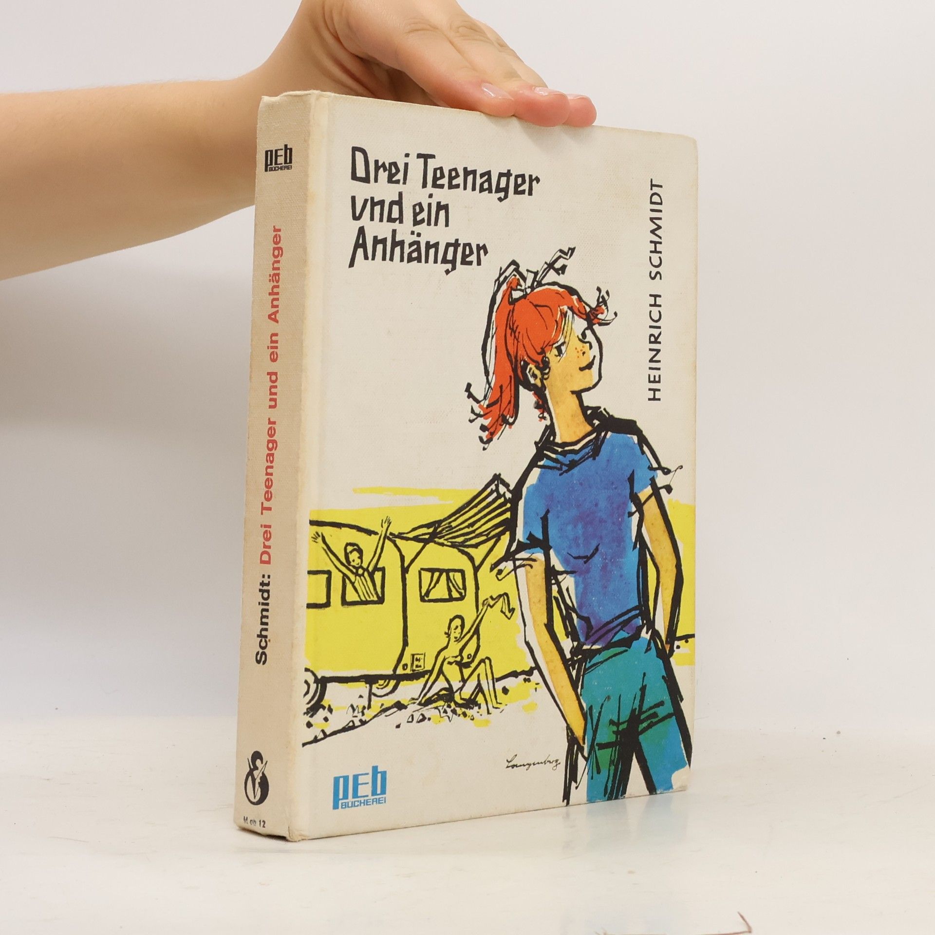 Drei Teenager und ein Anhänger