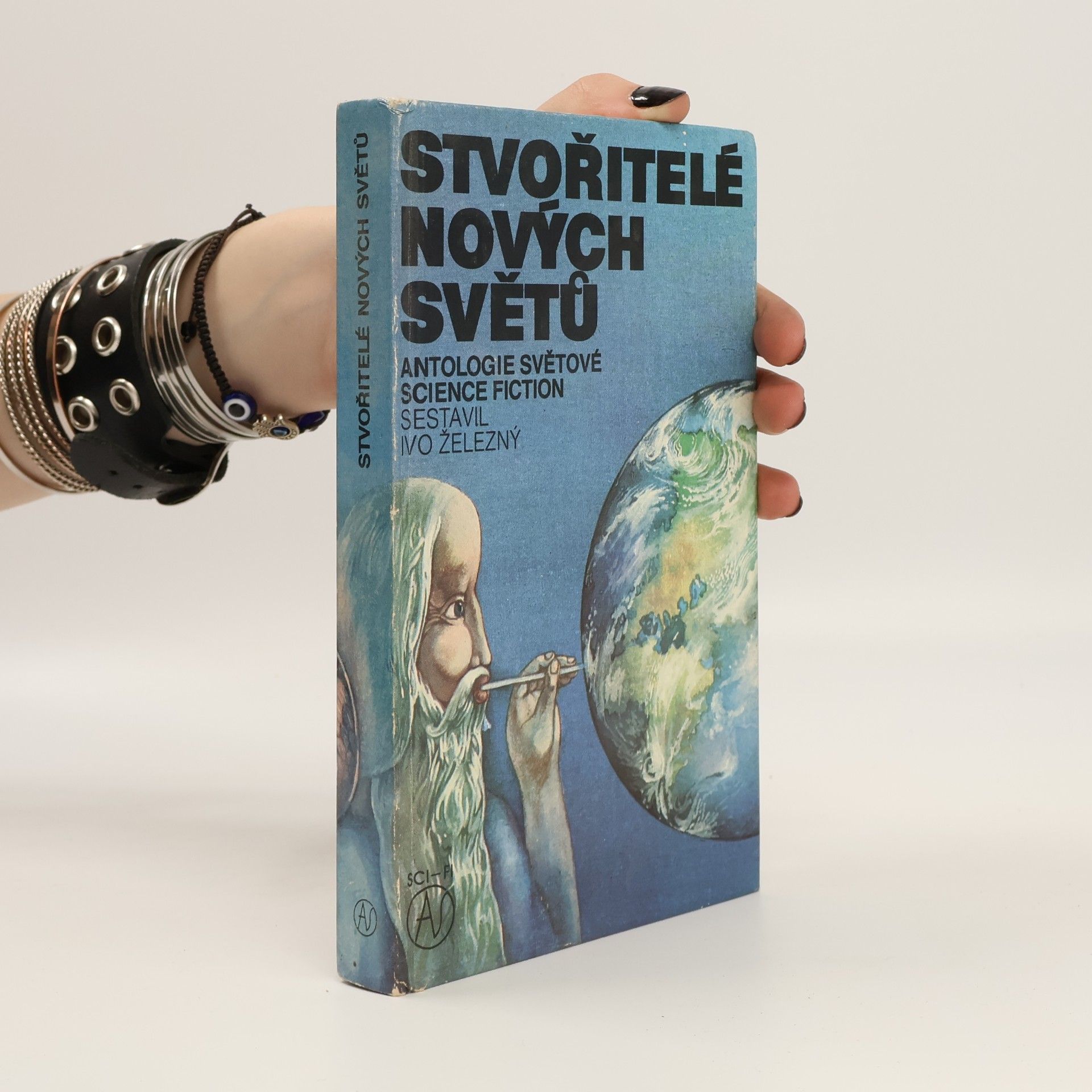 Ivo Železný Stvořitelé nových světů. Antologie světové science fiction