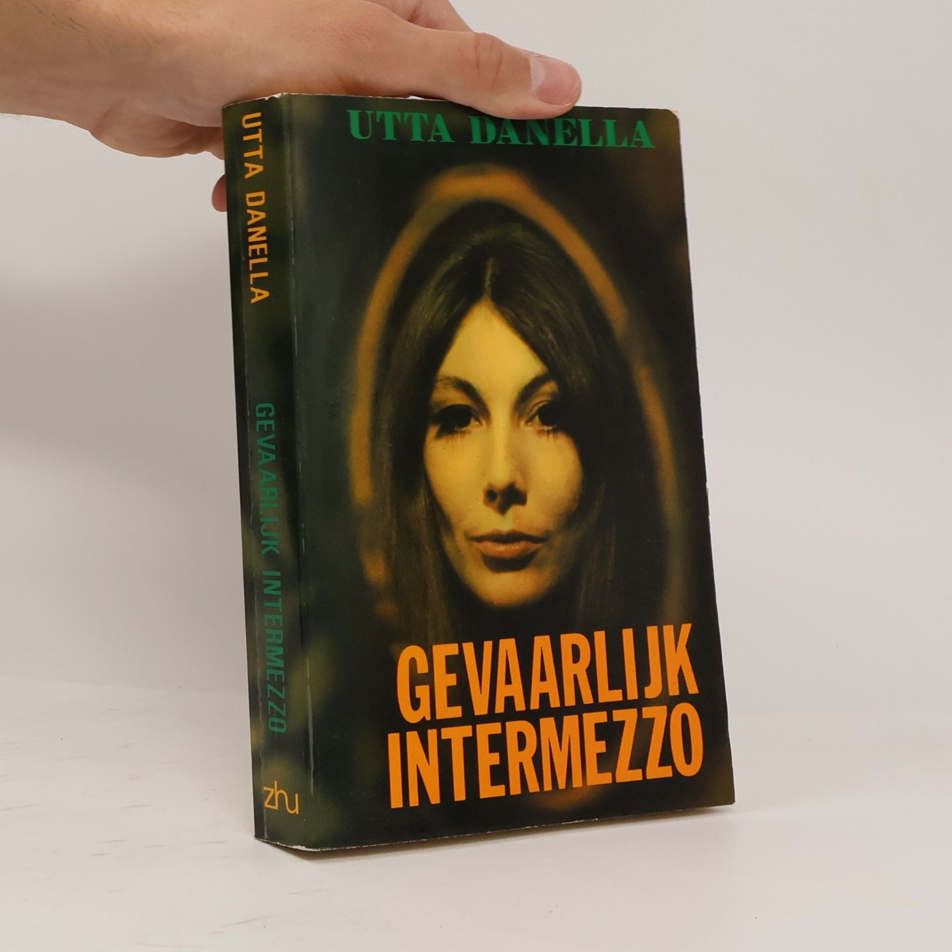 Utta Danella (pseud. van Utta Schneider-Denneler.) Gevaarlijk intermezzo