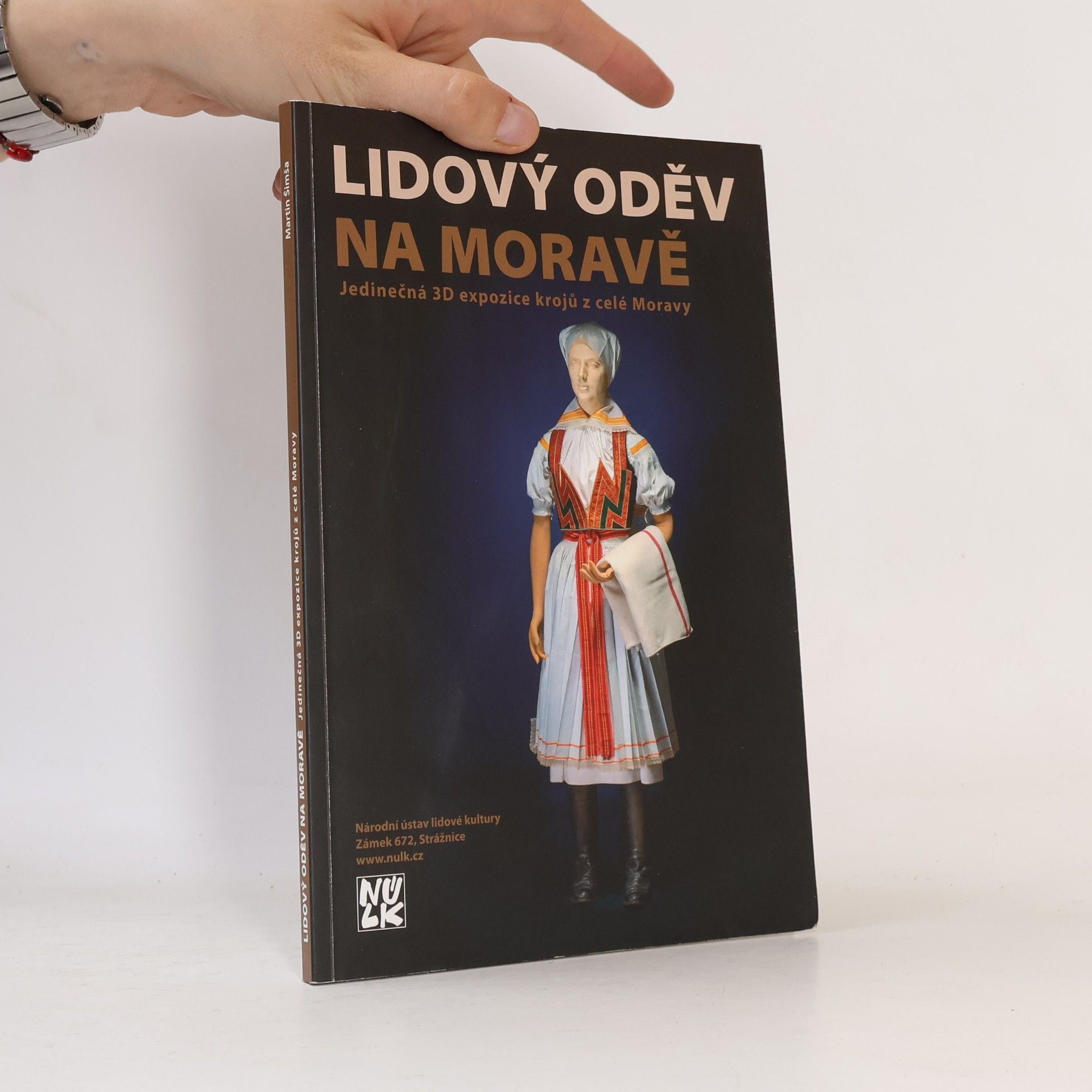 Lidový oděv na Moravě