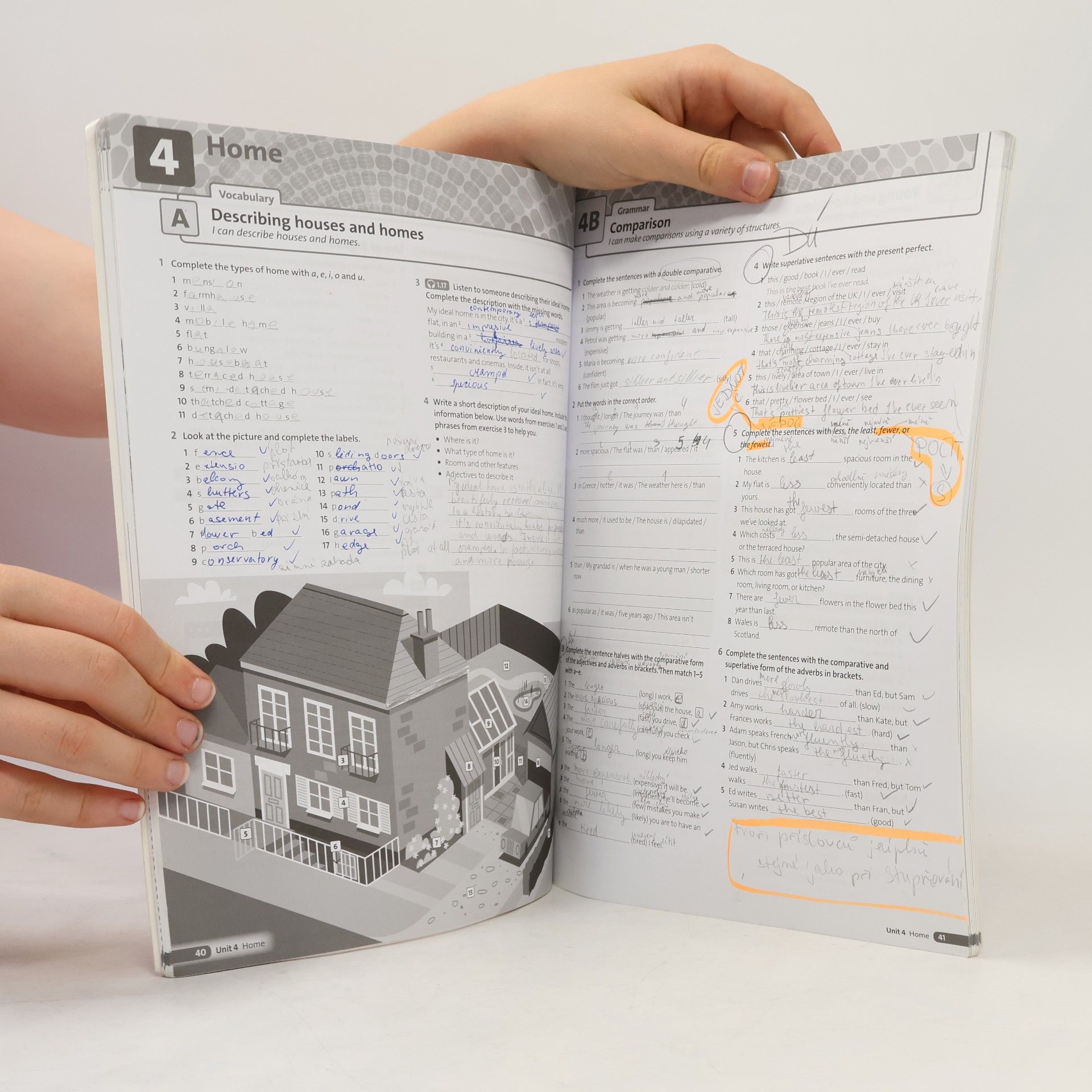 Kolektiv autorů Maturita Solutions: Intermediate - Workbook