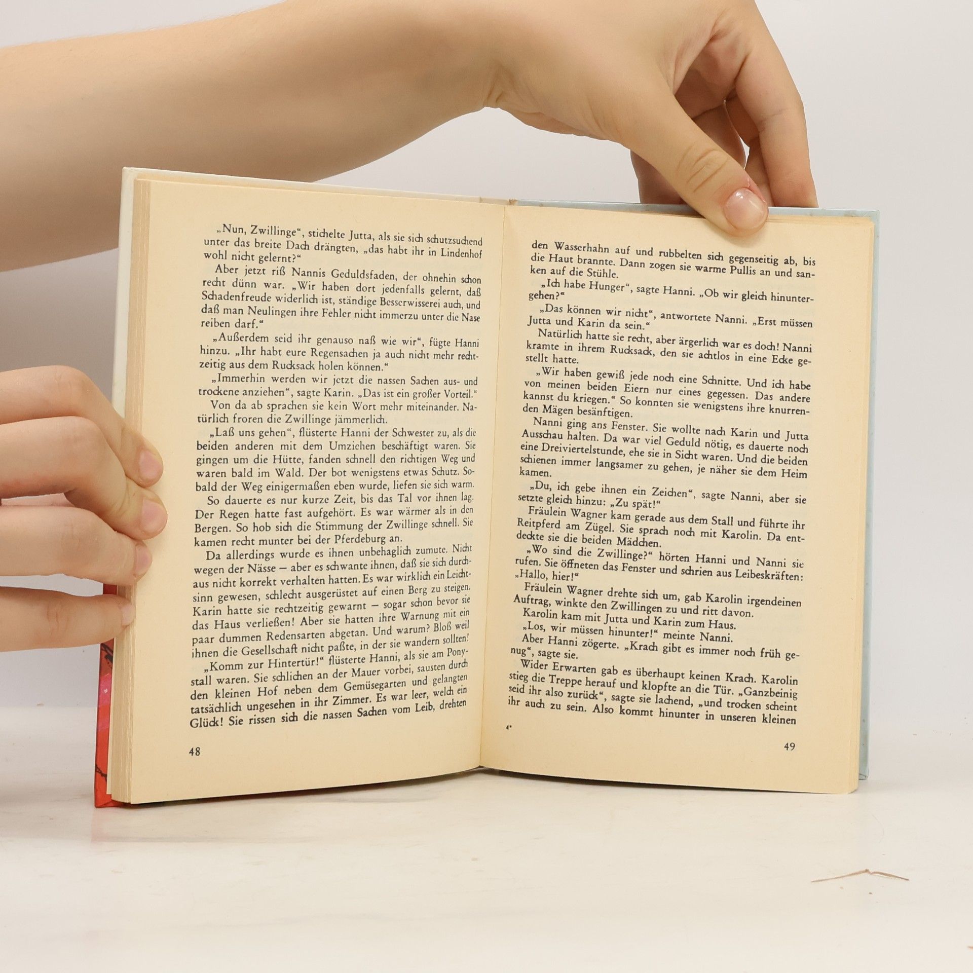 Enid Blyton Hanni und Nanni im Landschulheim