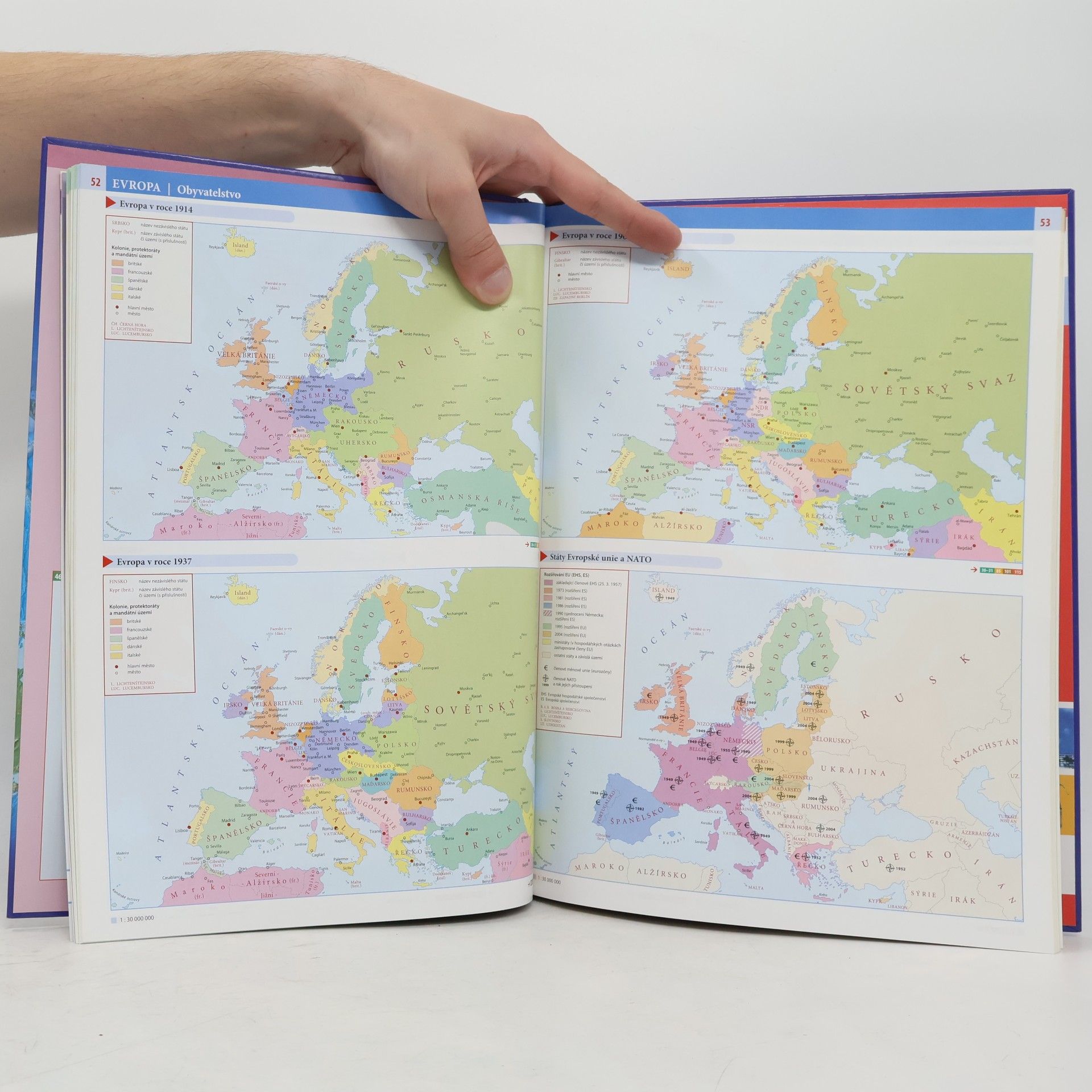 Various authors Školní atlas světa
