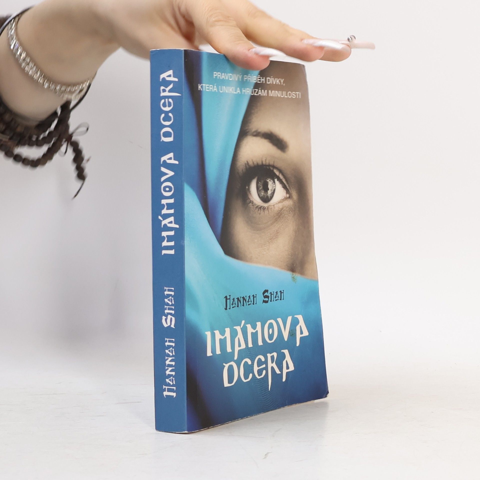 Hannah Shah Imámova dcera