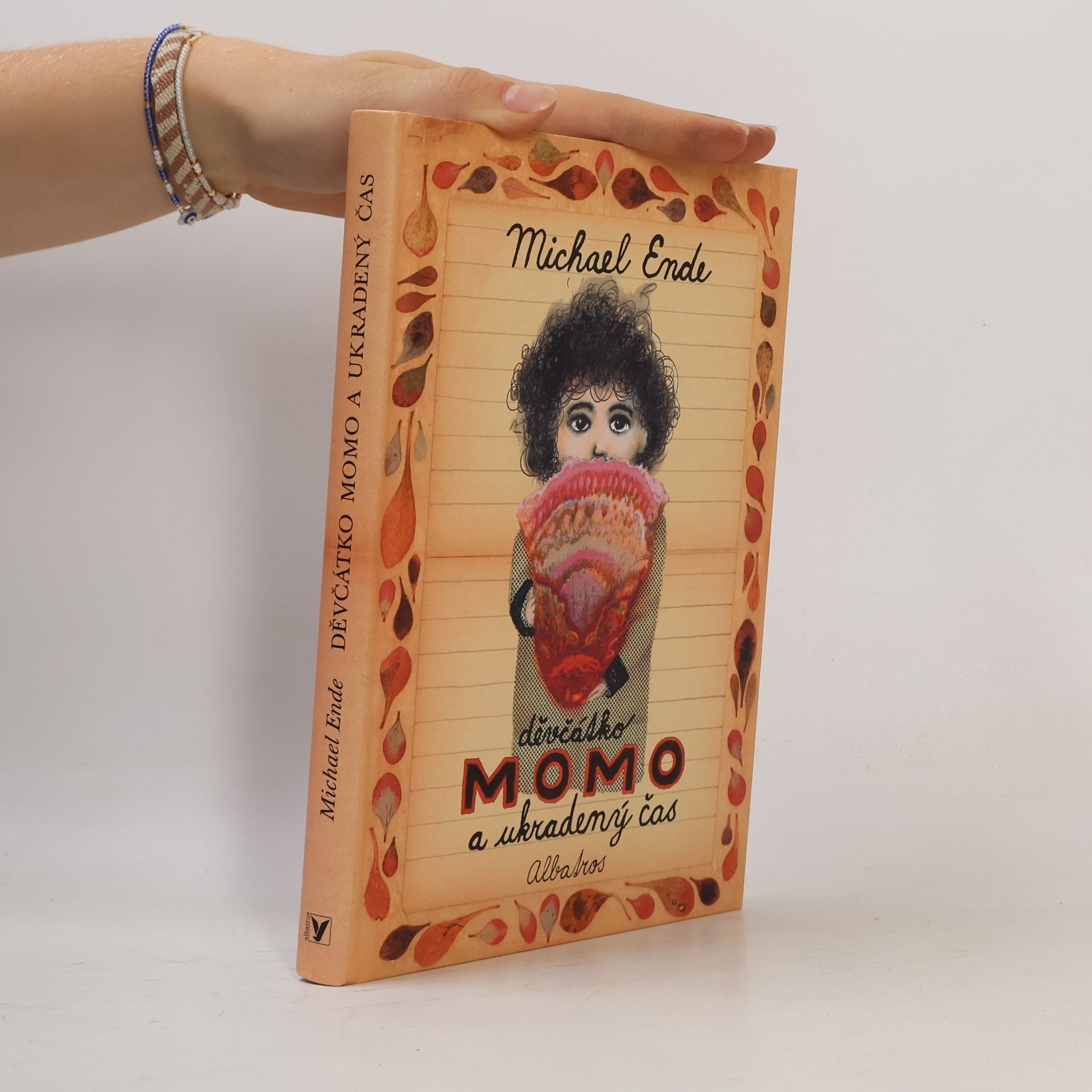 Michael Ende Děvčátko Momo a ukradený čas