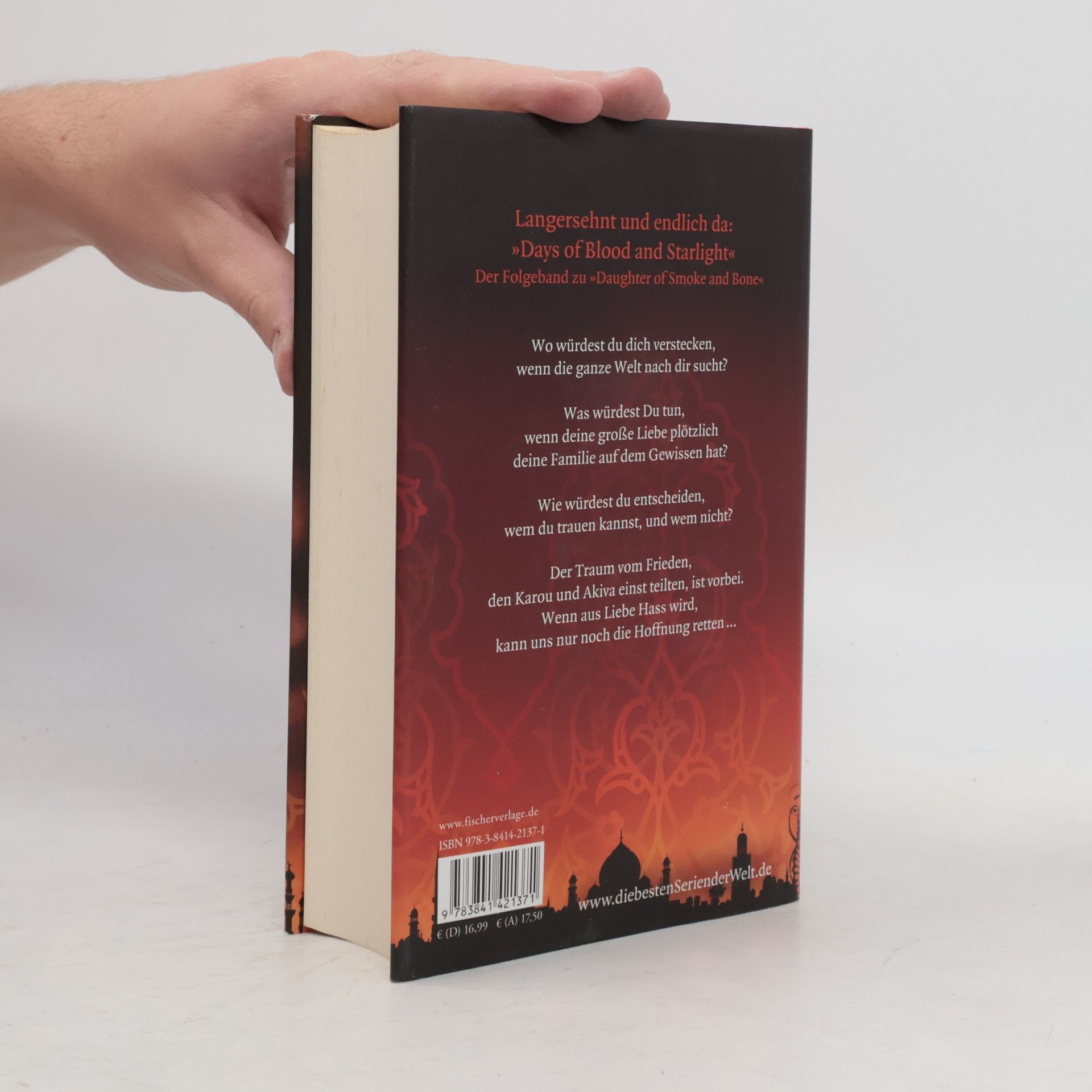 Laini Taylor Zwischen den Welten - Days of Blood and Starlight